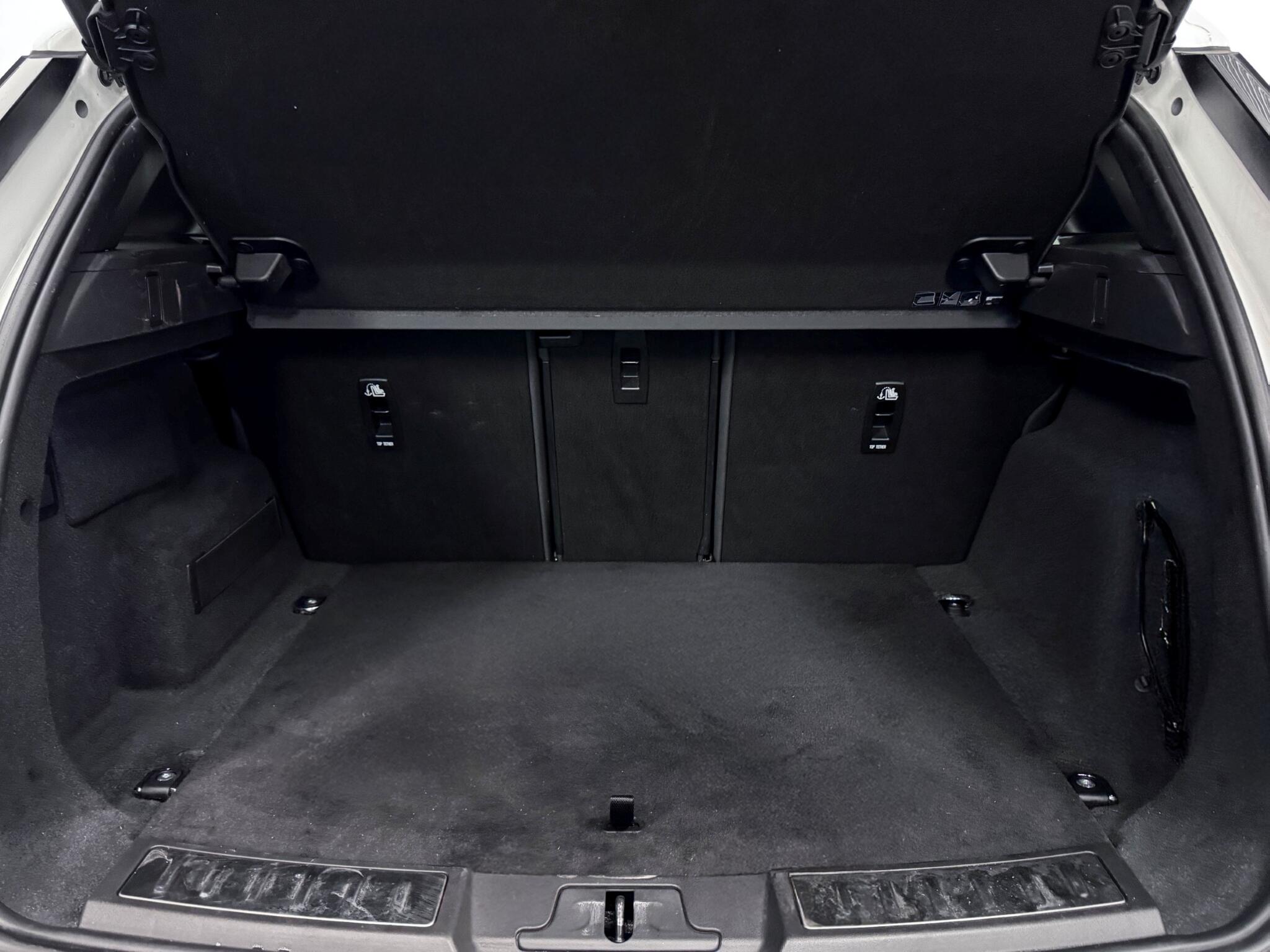 Land Rover Range Rover Evoque view 7