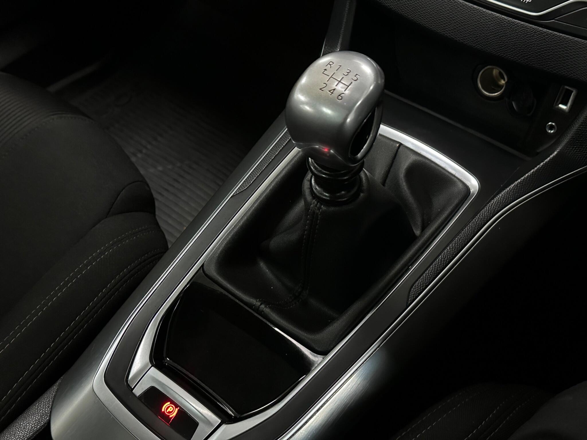 Peugeot 308 view 23