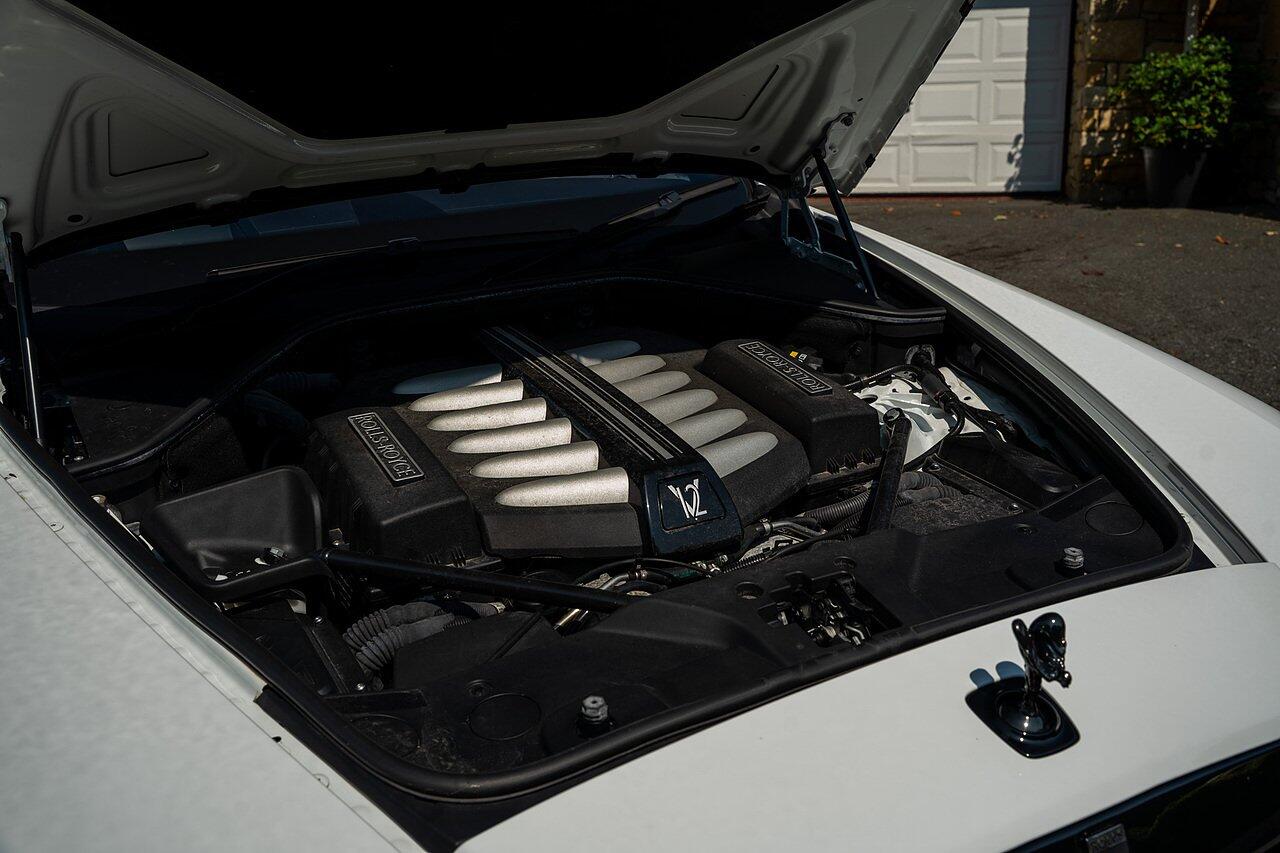 Rolls-Royce Dawn view 104