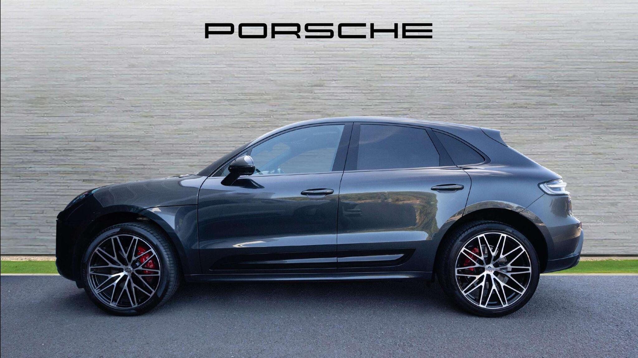 Porsche Macan view 8