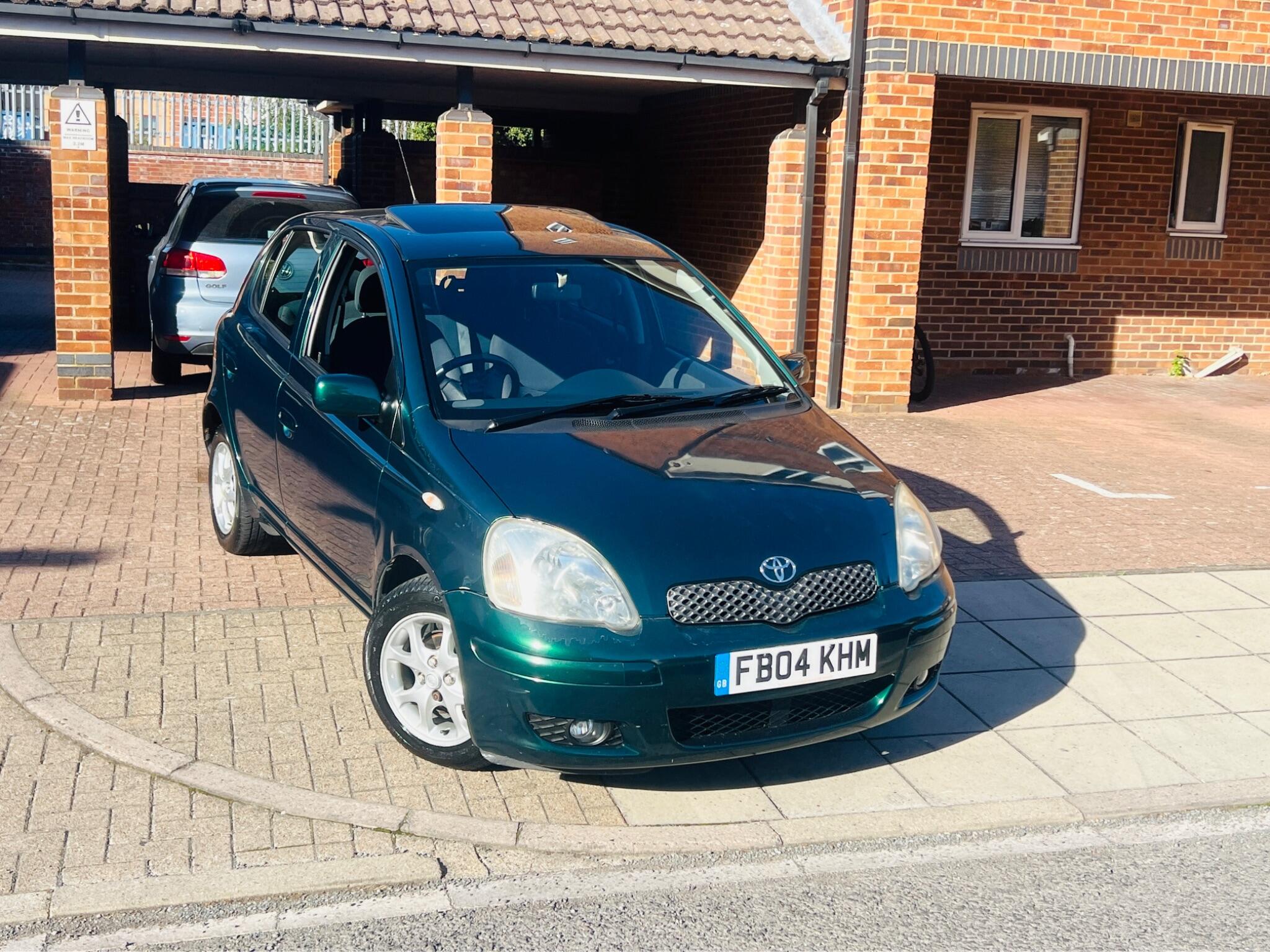 Toyota Yaris main image