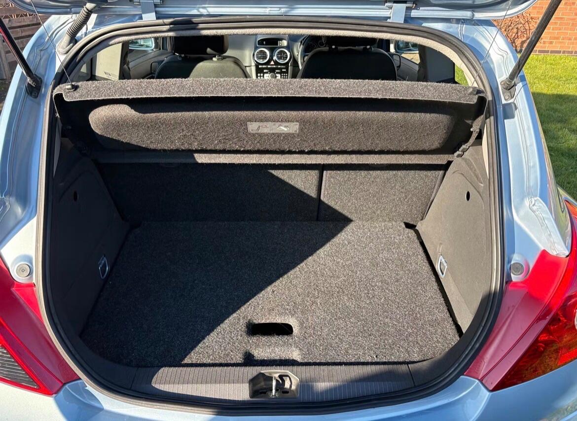 2008 Vauxhall Corsa 1.4i 16v Design 3dr (a/c) image 4