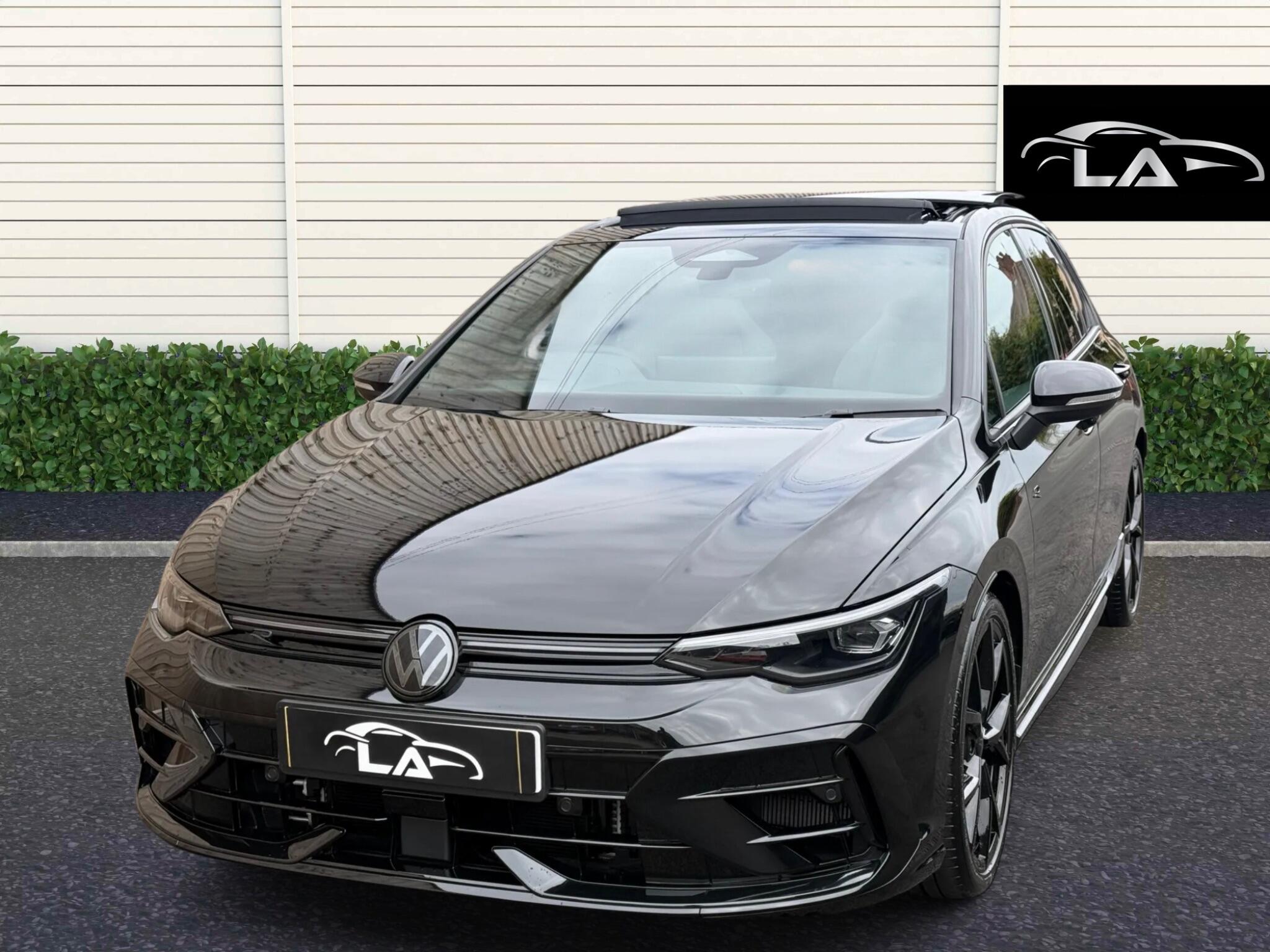 Volkswagen Golf view 2