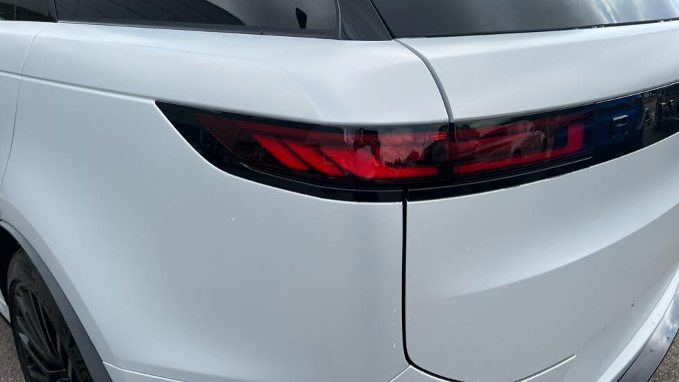 Land Rover Range Rover Sport view 19
