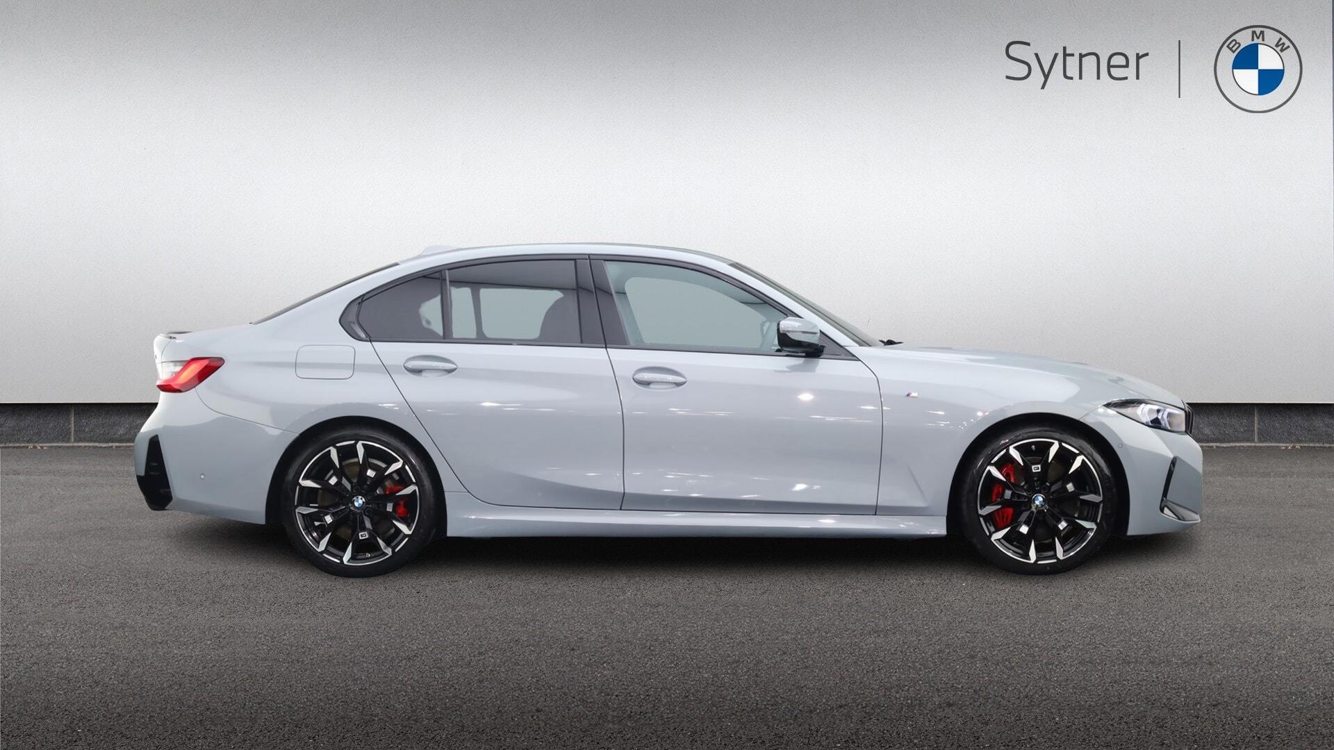BMW 3 Series view 3