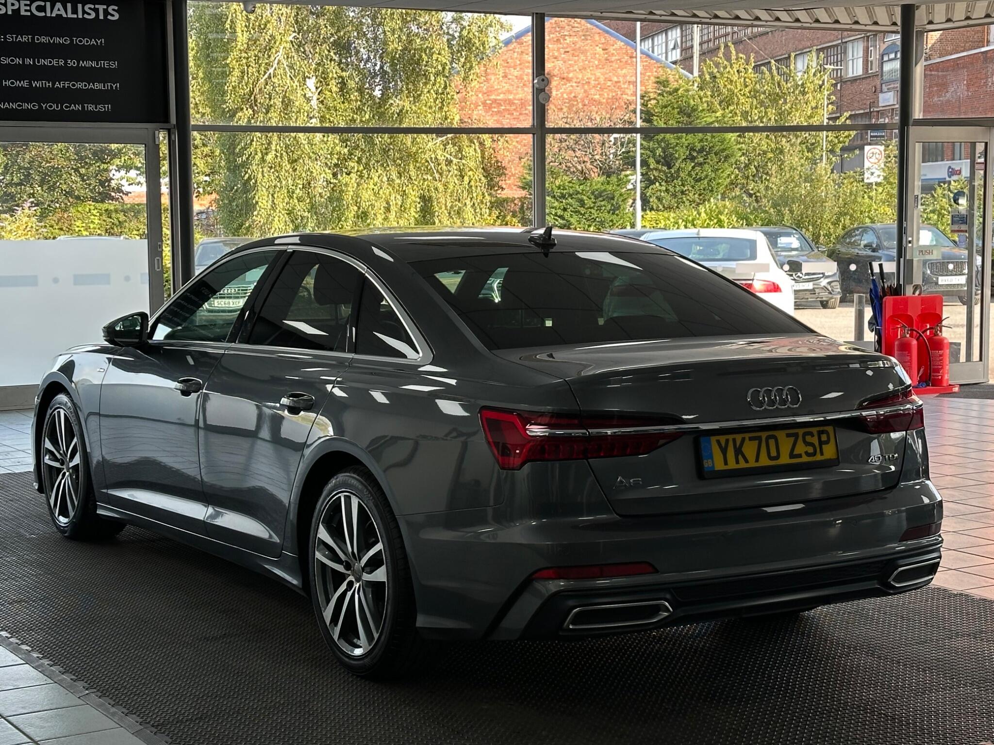 Audi A6 Saloon view 8