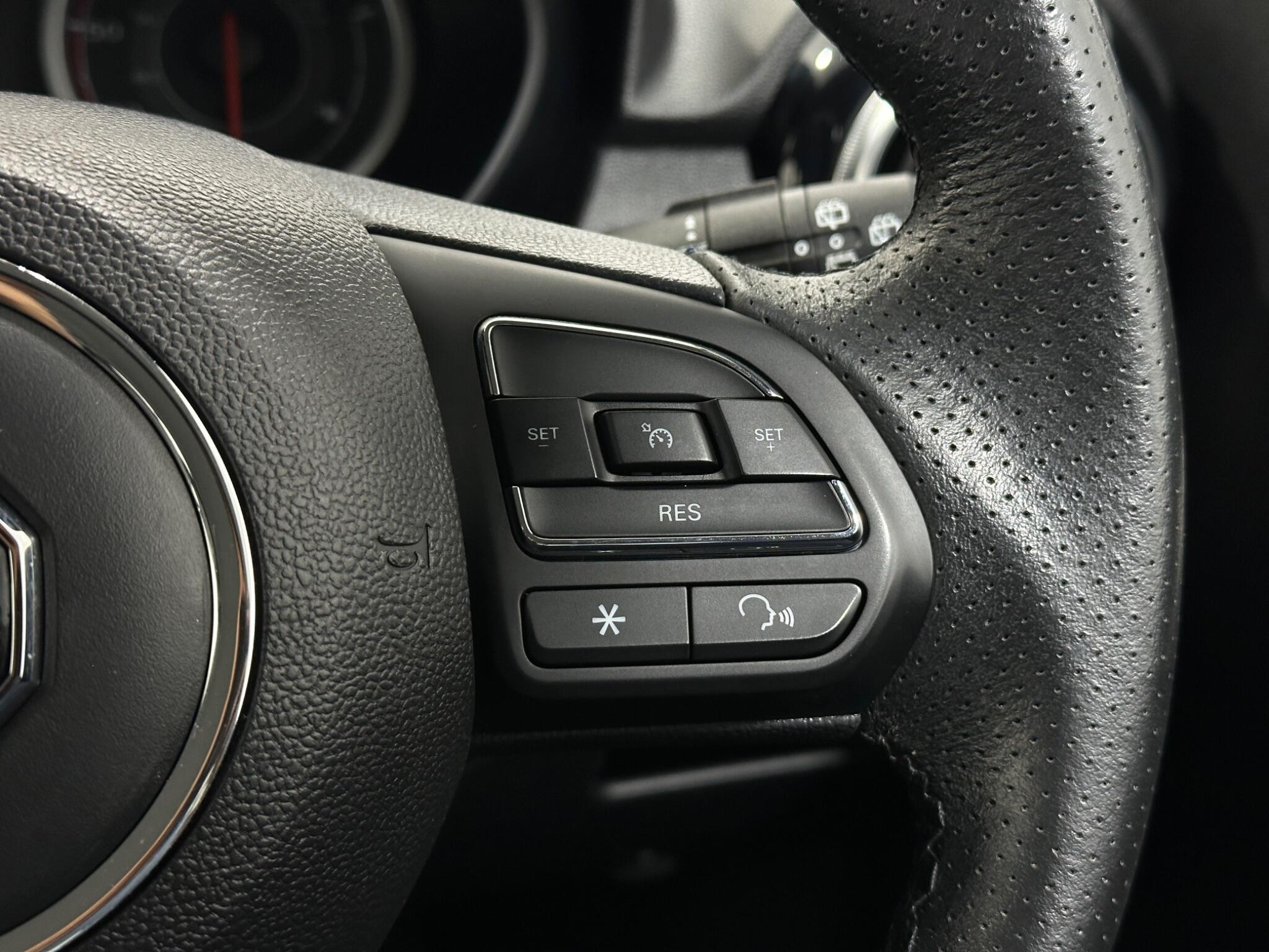 MG MG3 view 16
