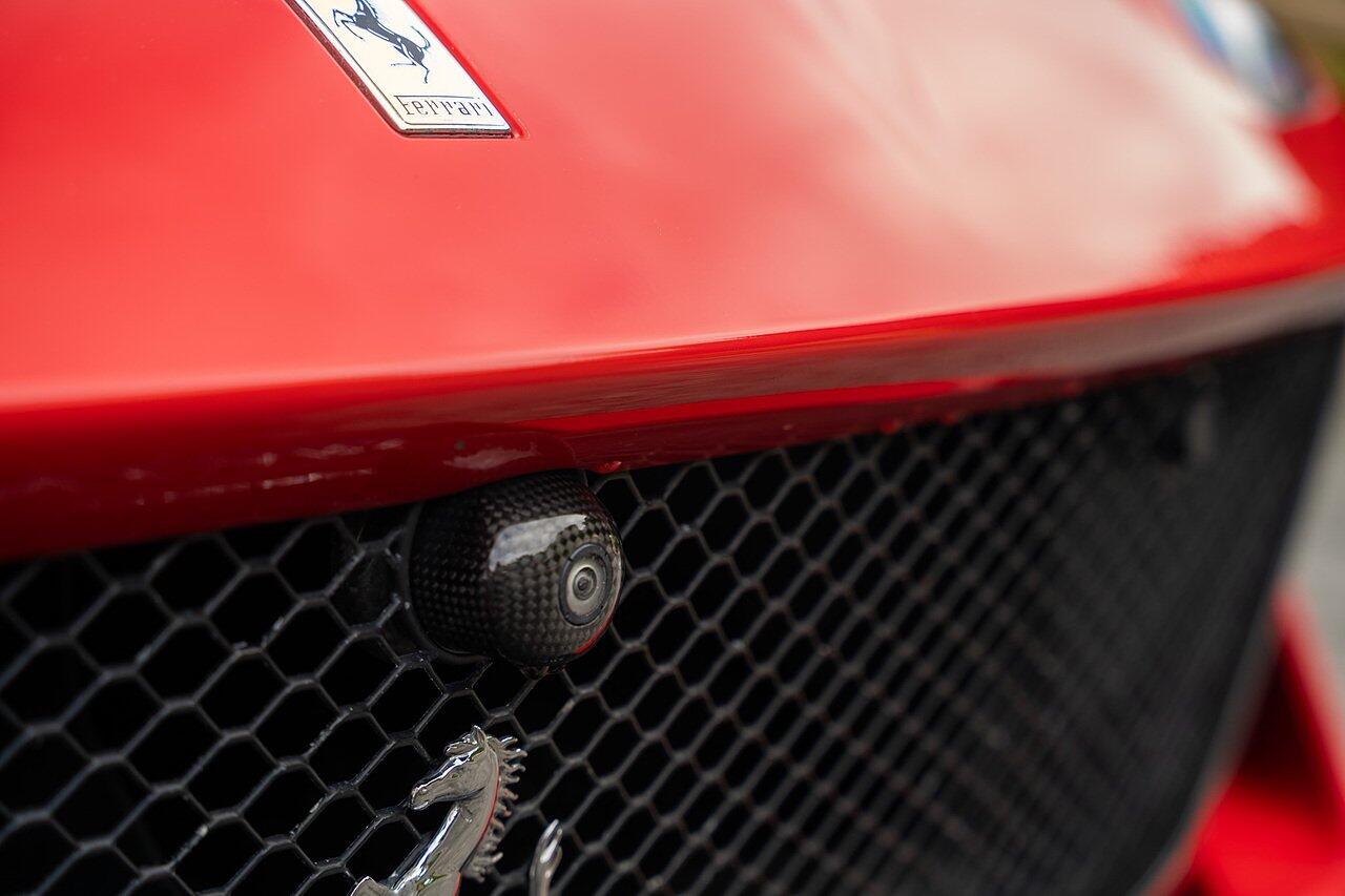 Ferrari 812 view 35