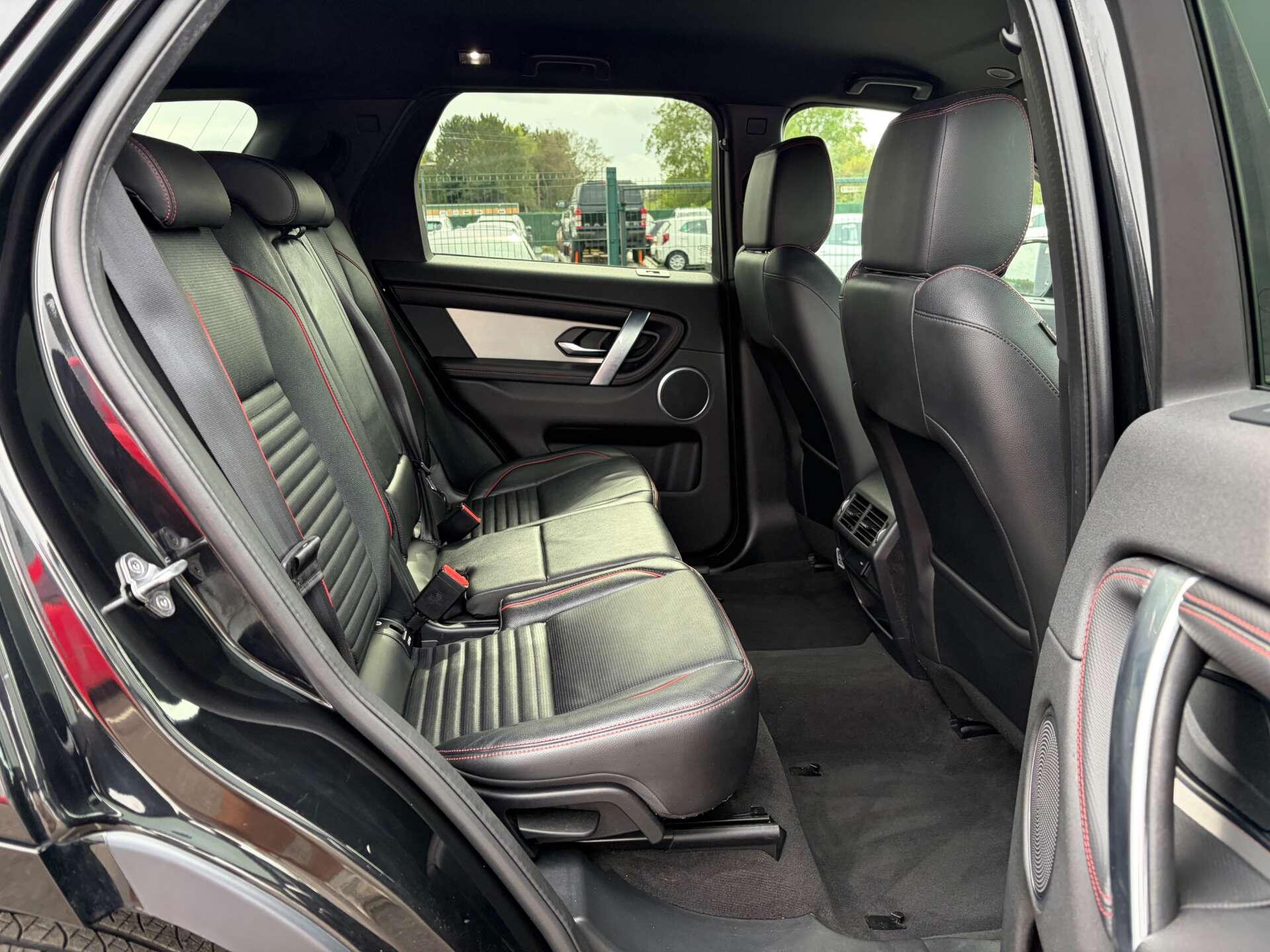 Land Rover Discovery Sport view 29