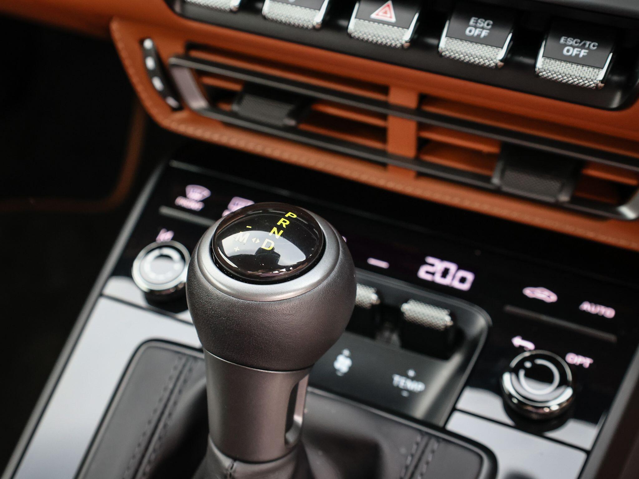 Porsche 911 view 50