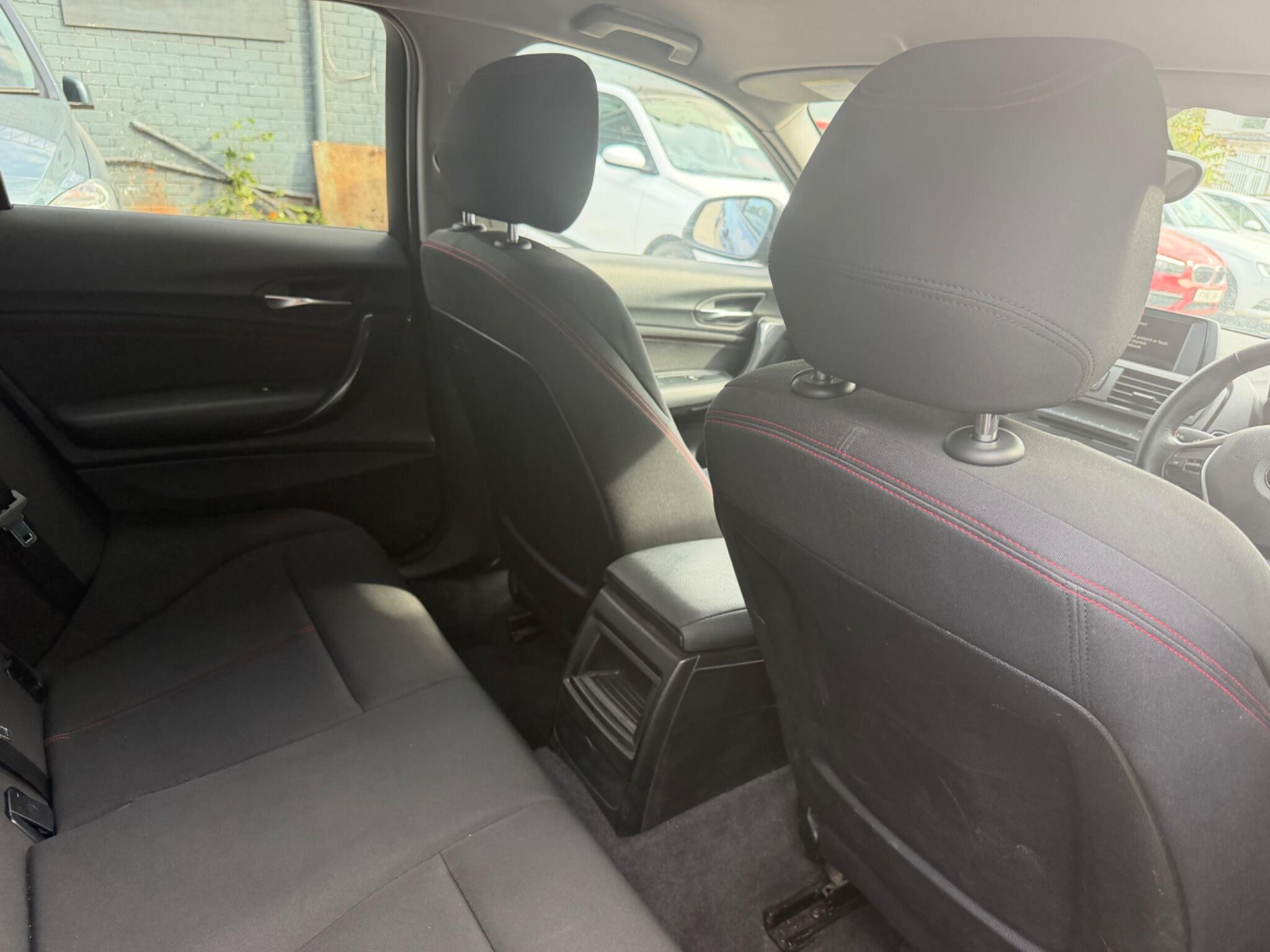 BMW 1 Series view 21
