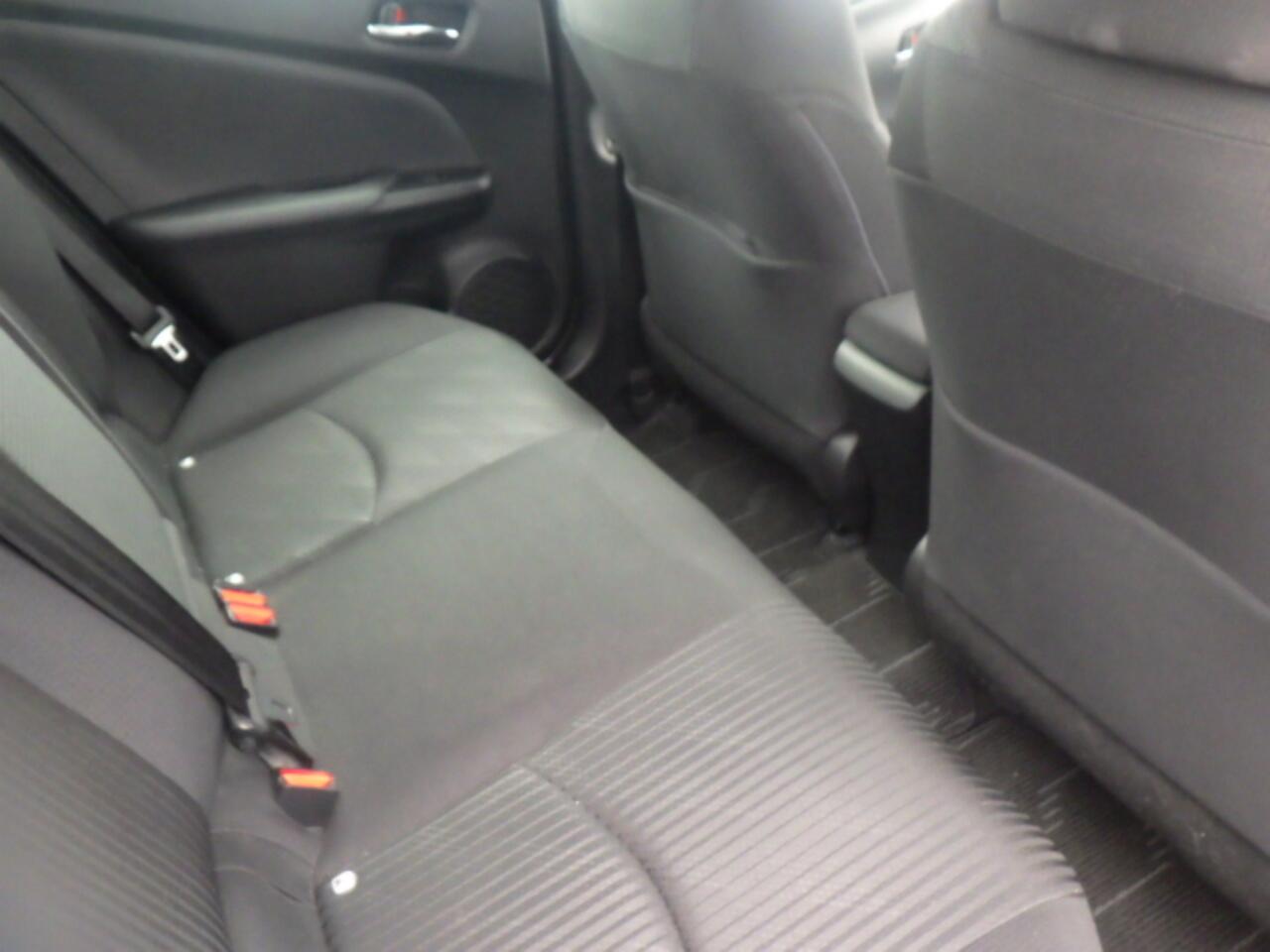 Toyota Prius view 10