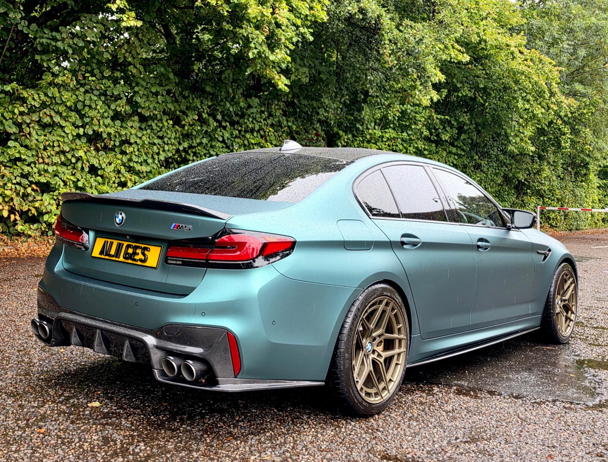 BMW M5 view 23