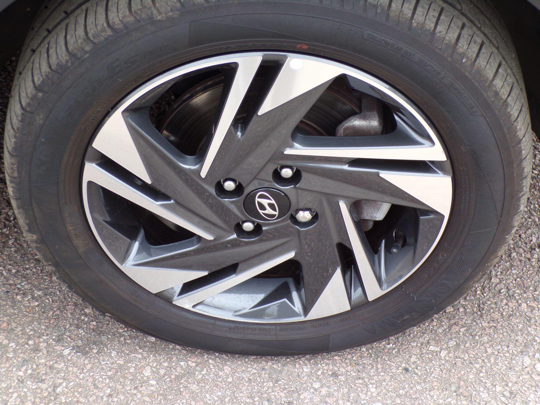 Hyundai Bayon view 11