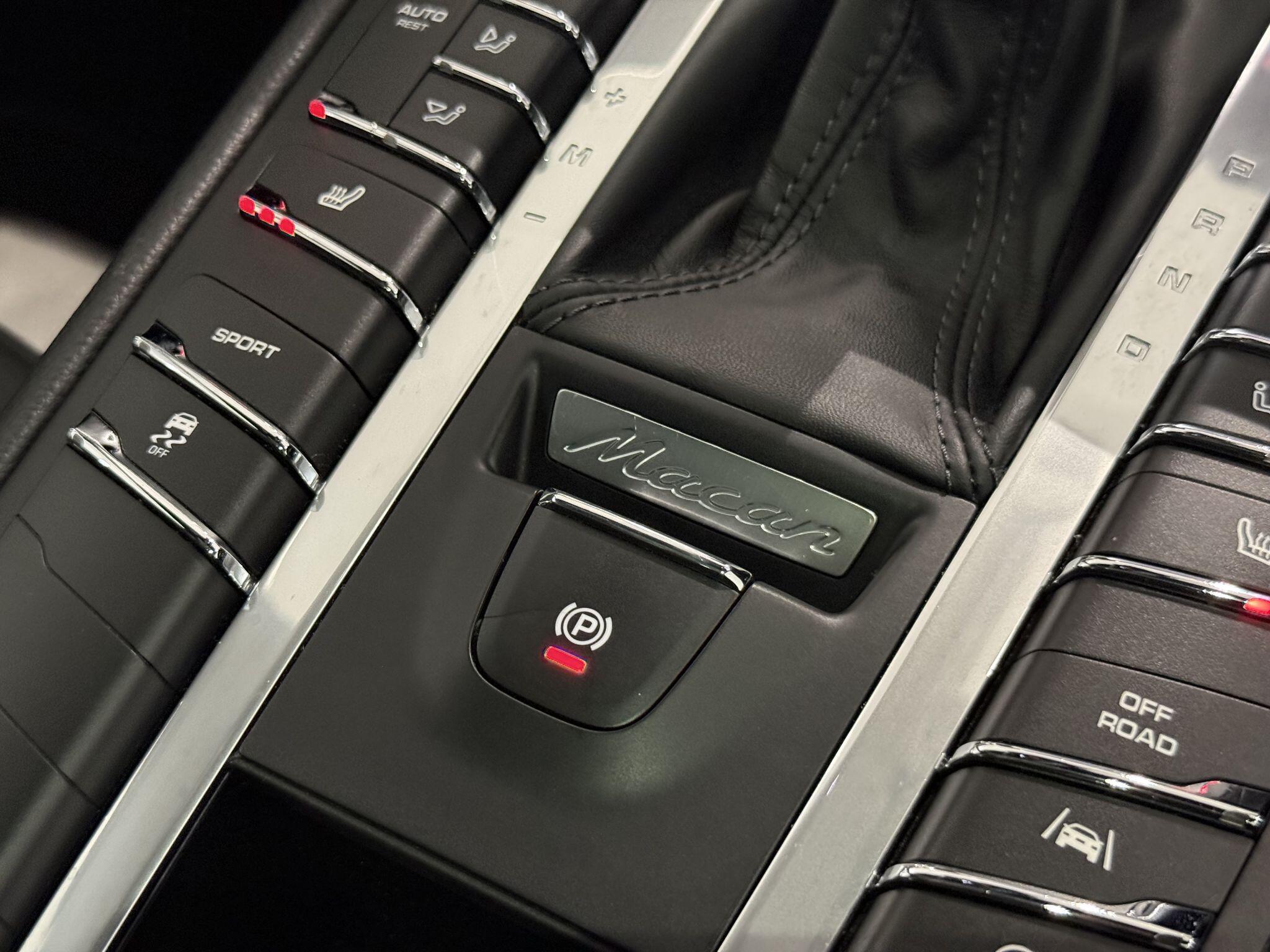 Porsche Macan view 74
