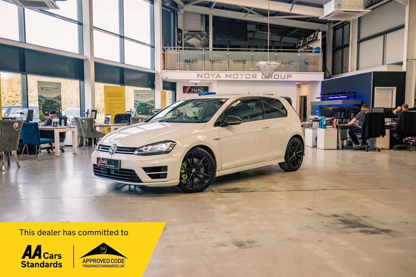 2016 Volkswagen Golf in White for sale