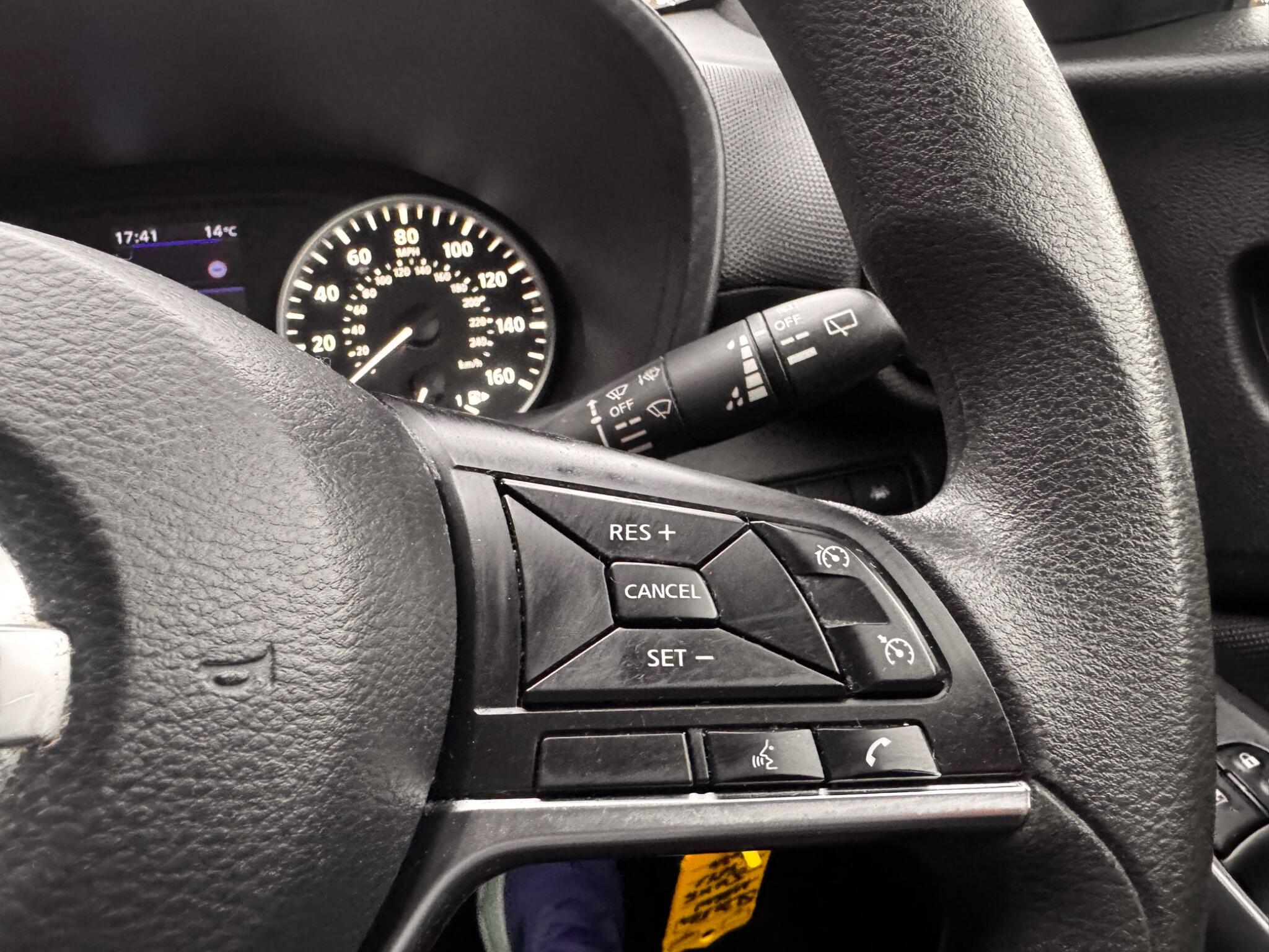 Nissan Juke view 22