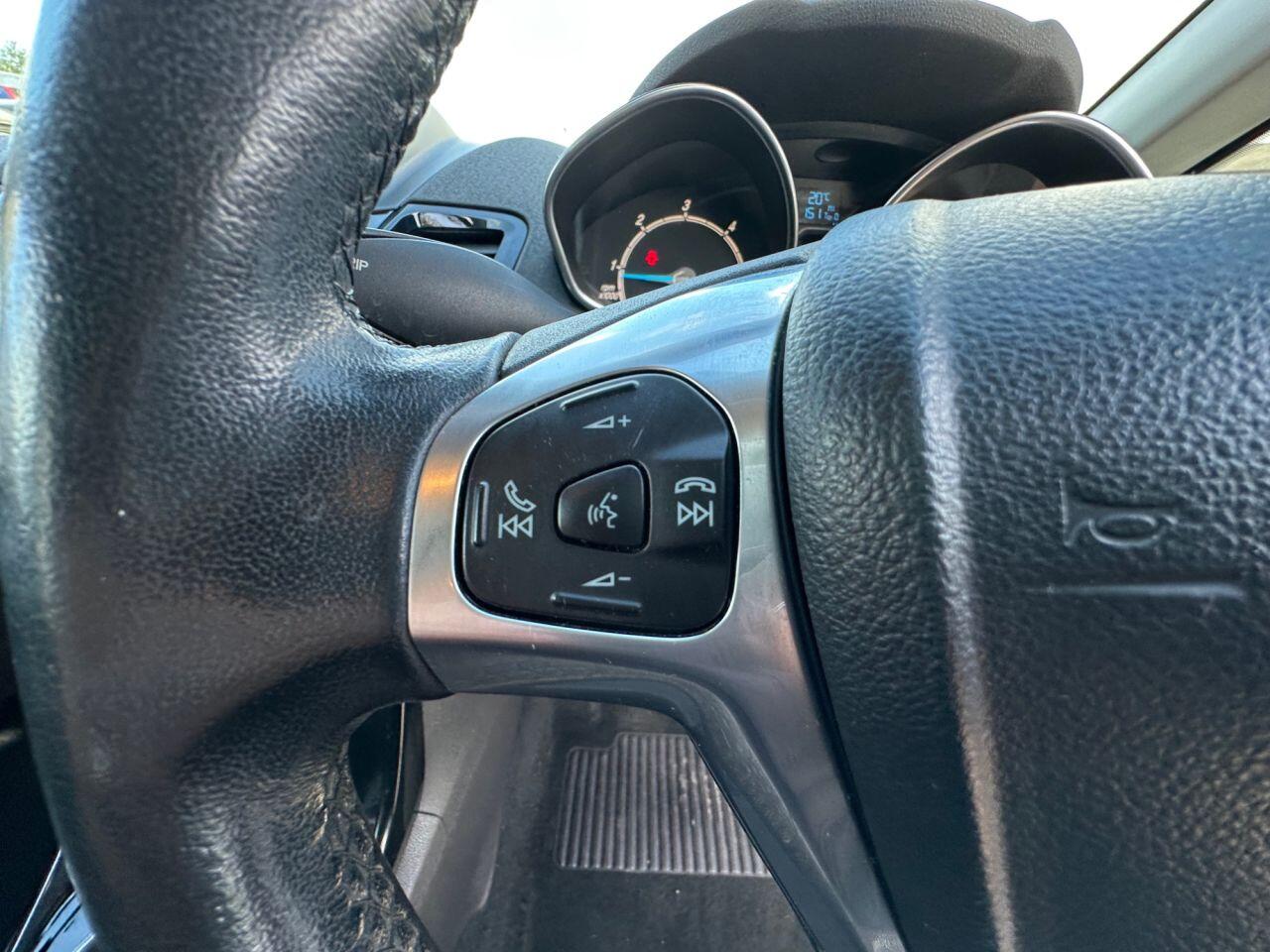 Ford Fiesta view 42