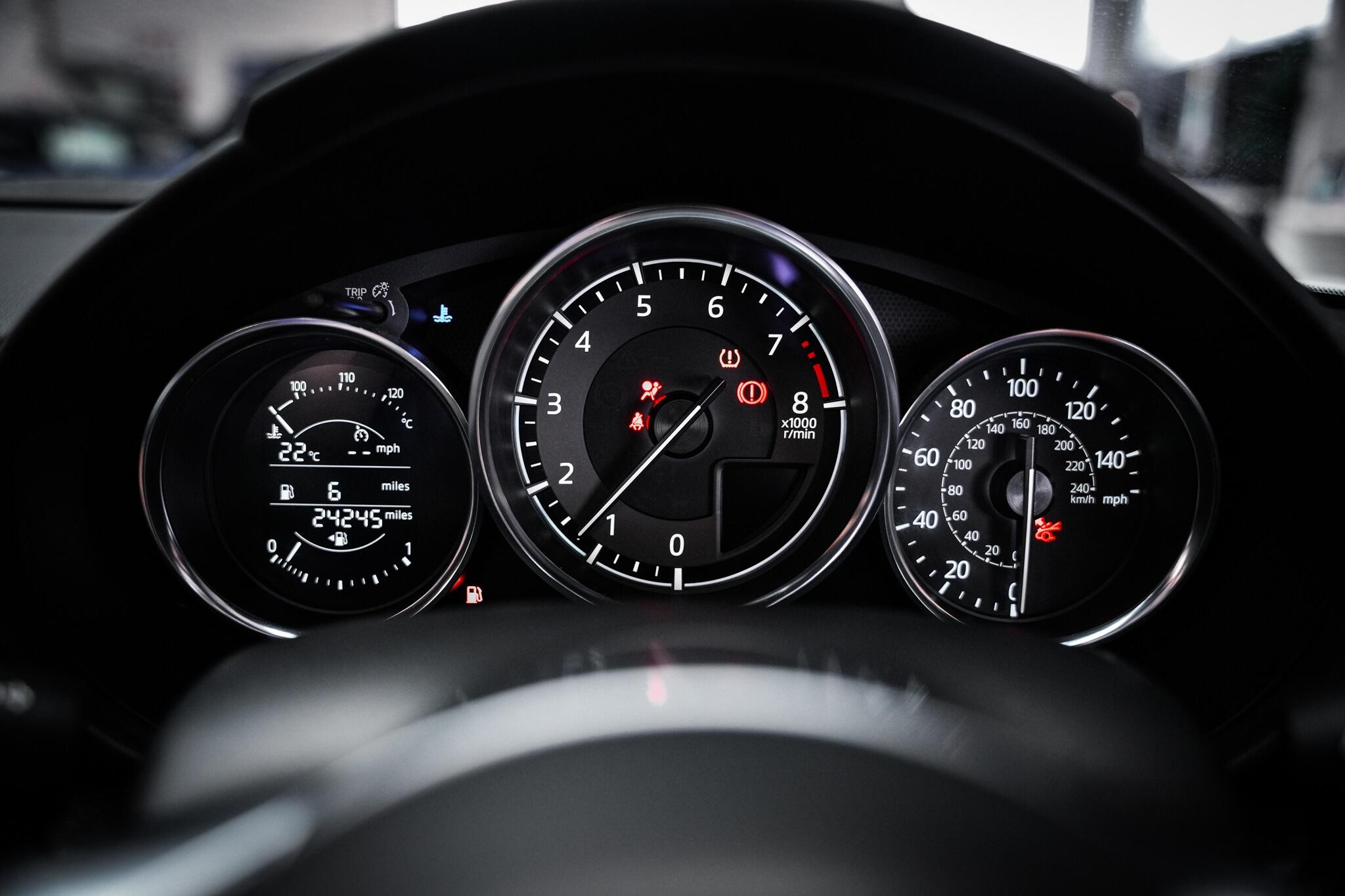 Mazda MX-5 view 21