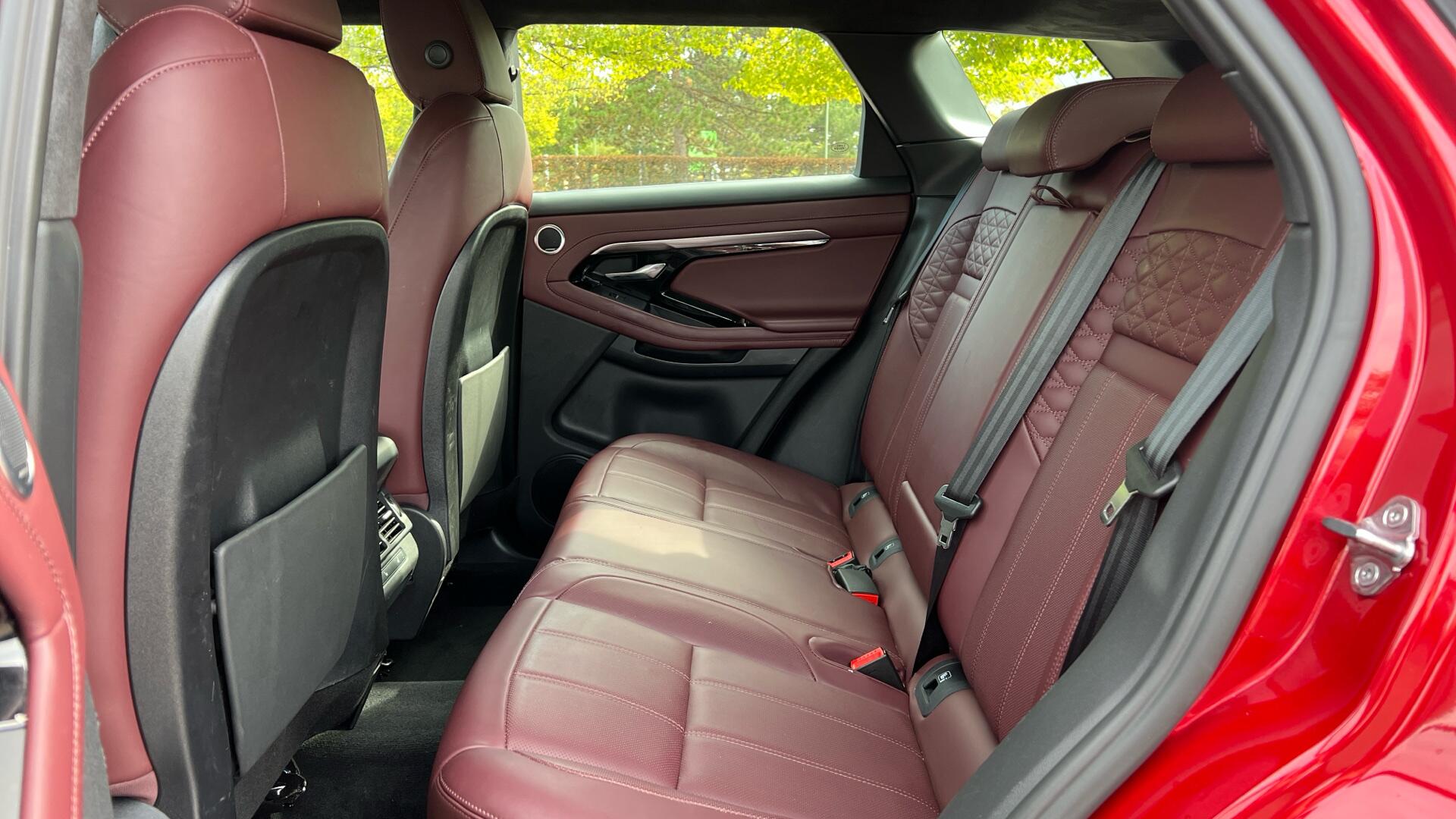 Land Rover Range Rover Evoque view 4
