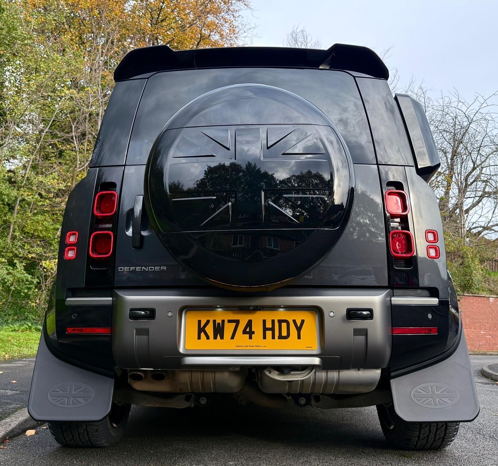 Land Rover Defender view 67