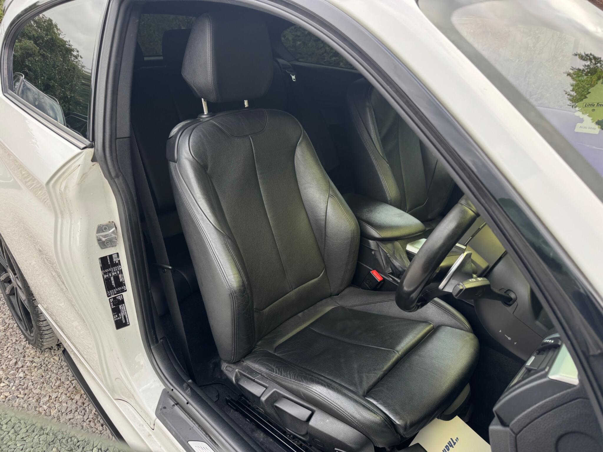 BMW 1 Series view 18