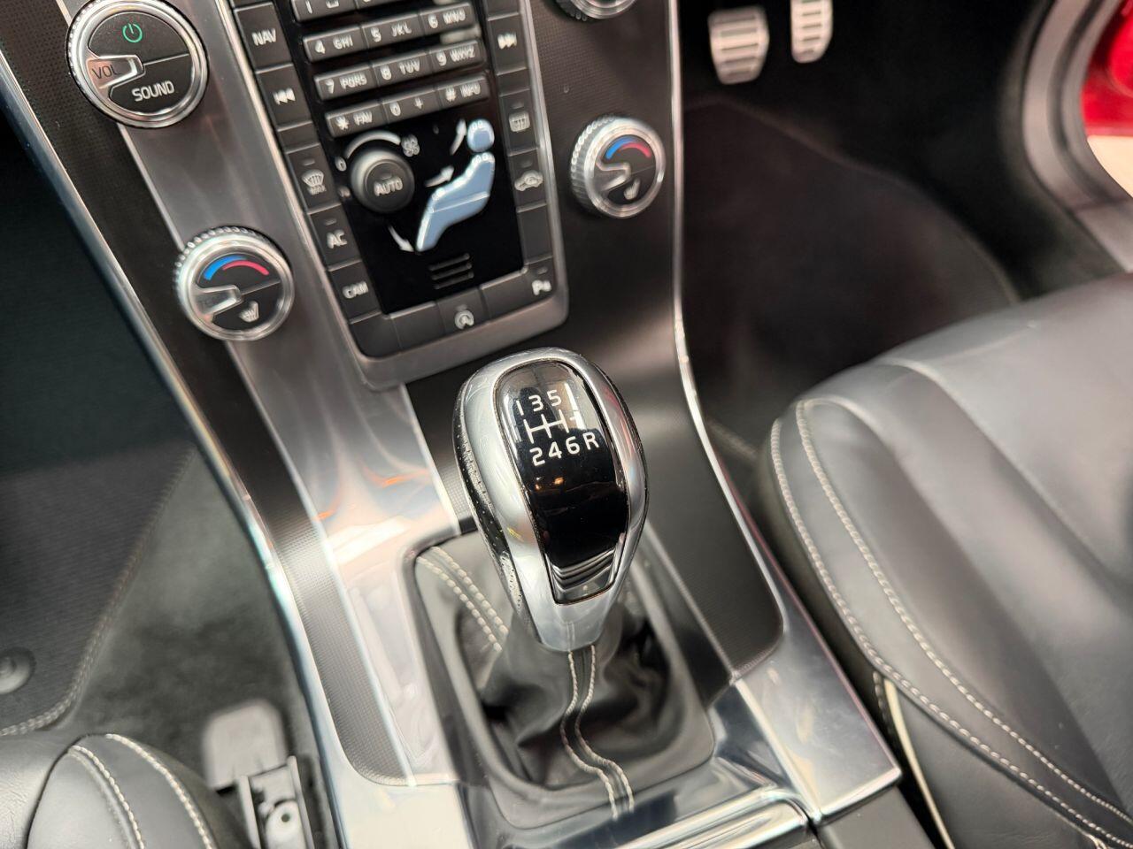 Volvo V60 view 17