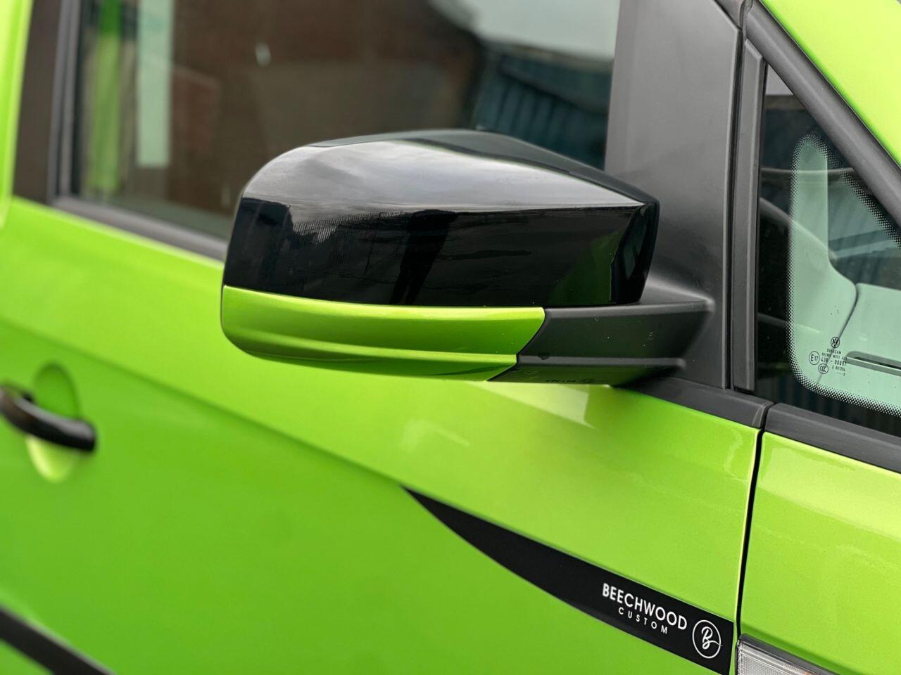 Volkswagen Caddy Maxi view 12