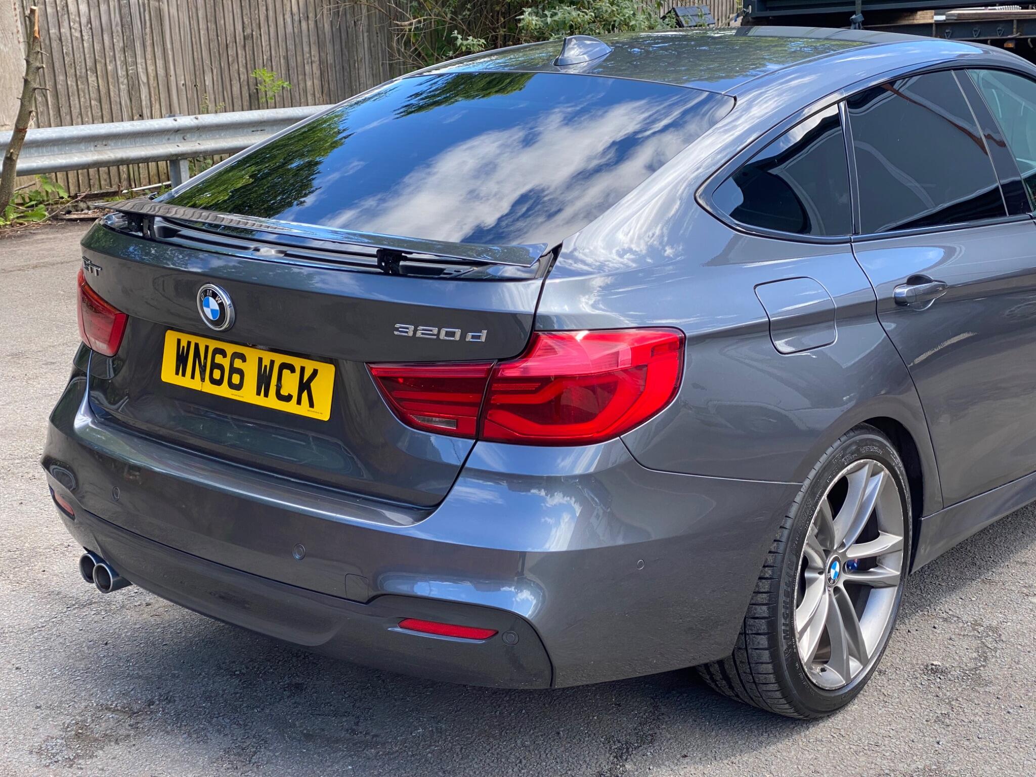 BMW 3 Series view 31