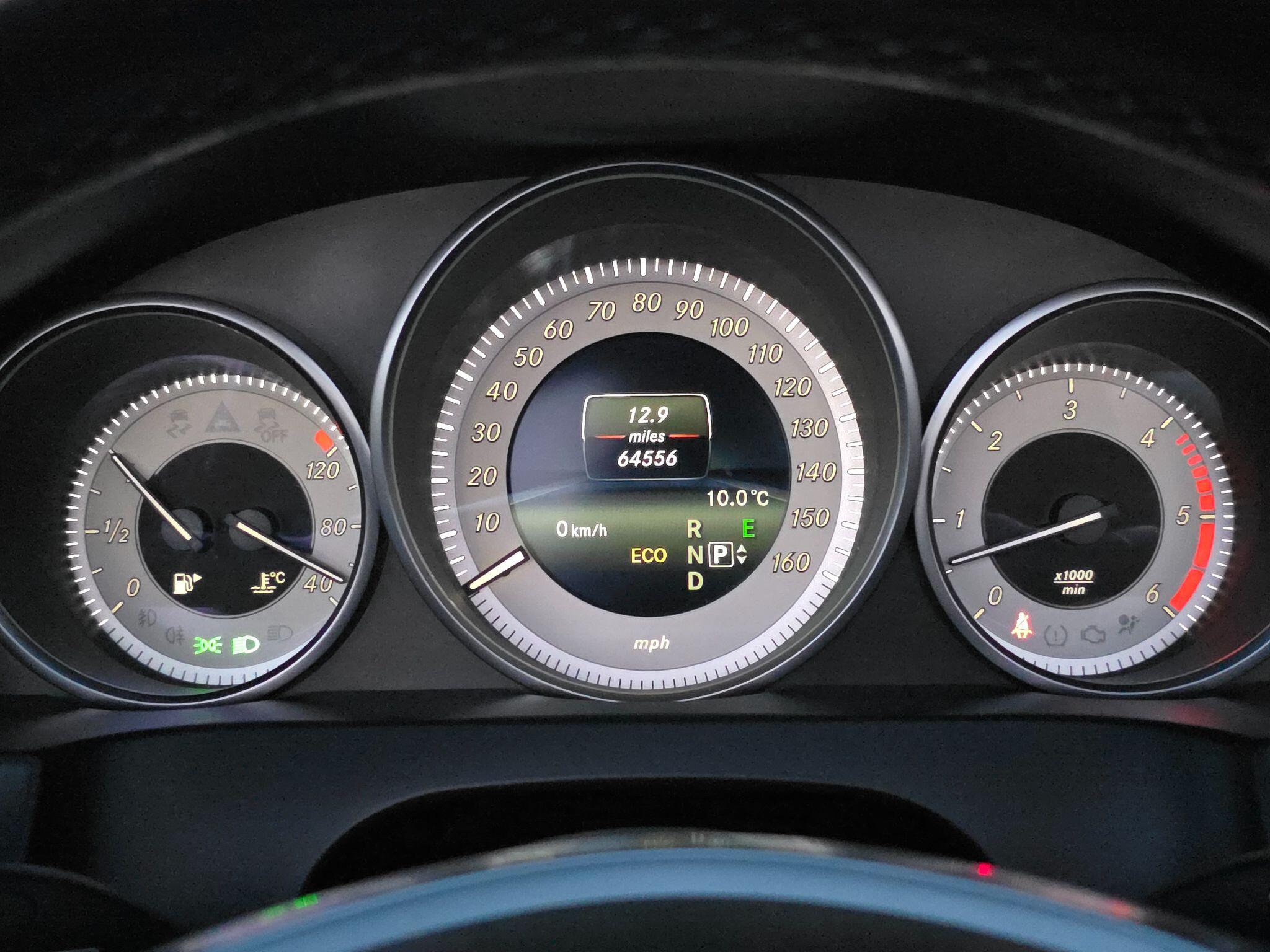 2014 Mercedes-Benz E Class image 38