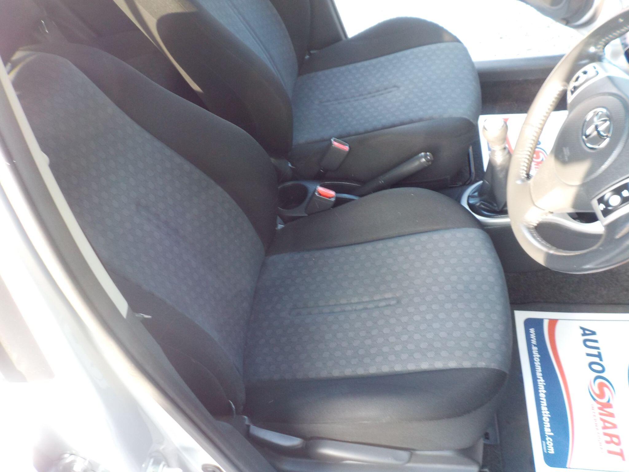 Toyota Urban Cruiser 1.33 Dual VVT-i Euro 4 (s/s) 5dr