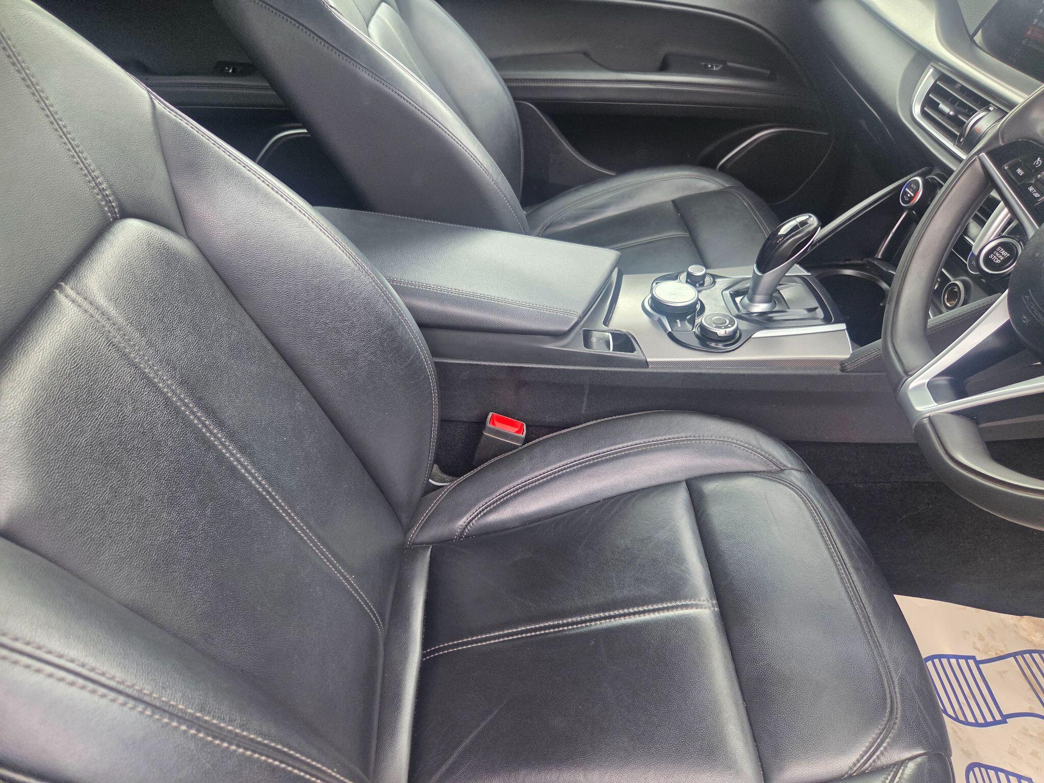 Alfa Romeo Stelvio view 15