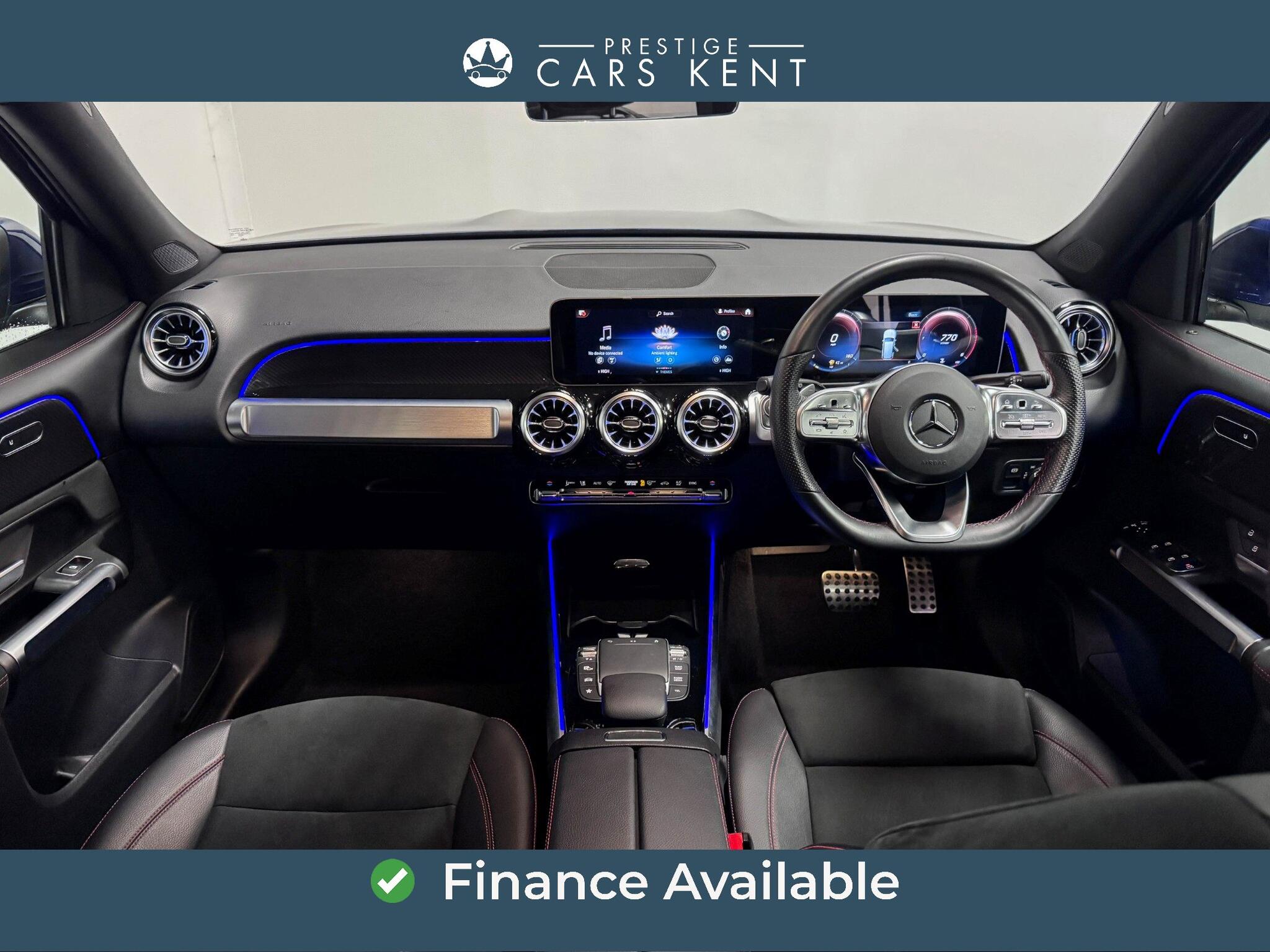 Mercedes-Benz GLB view 2