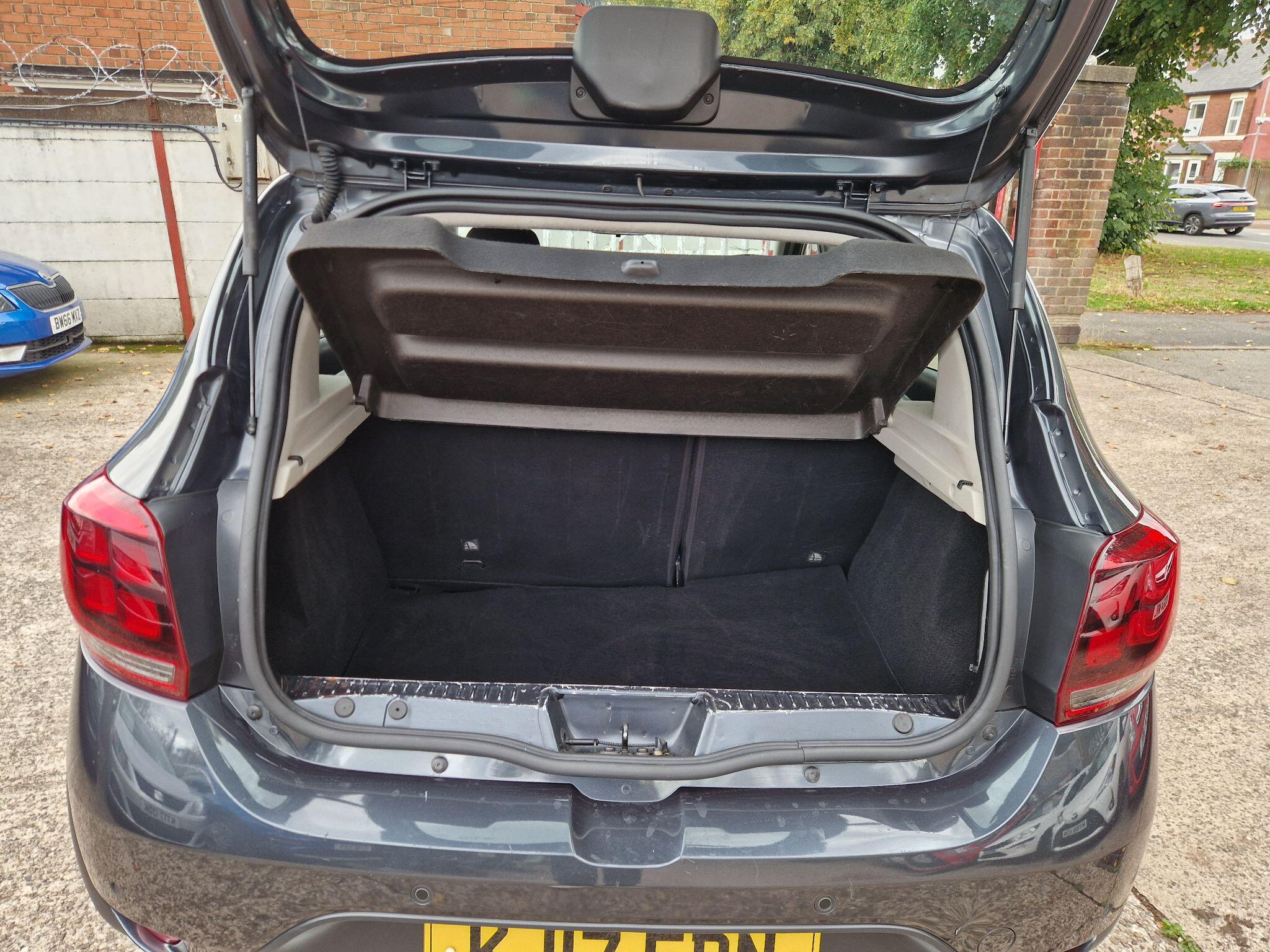 Dacia Sandero Stepway view 36