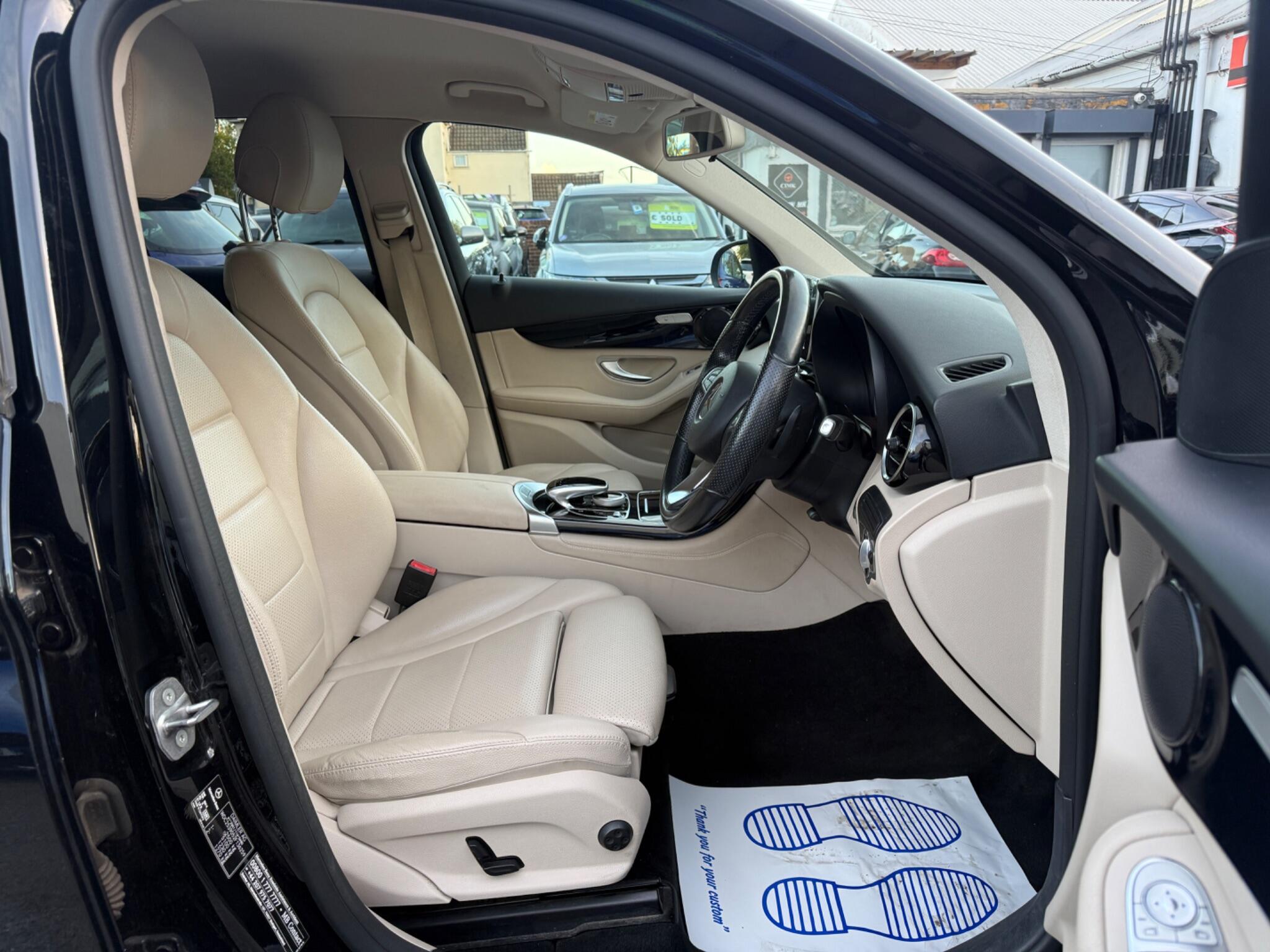 Mercedes-Benz GLC - Image 29