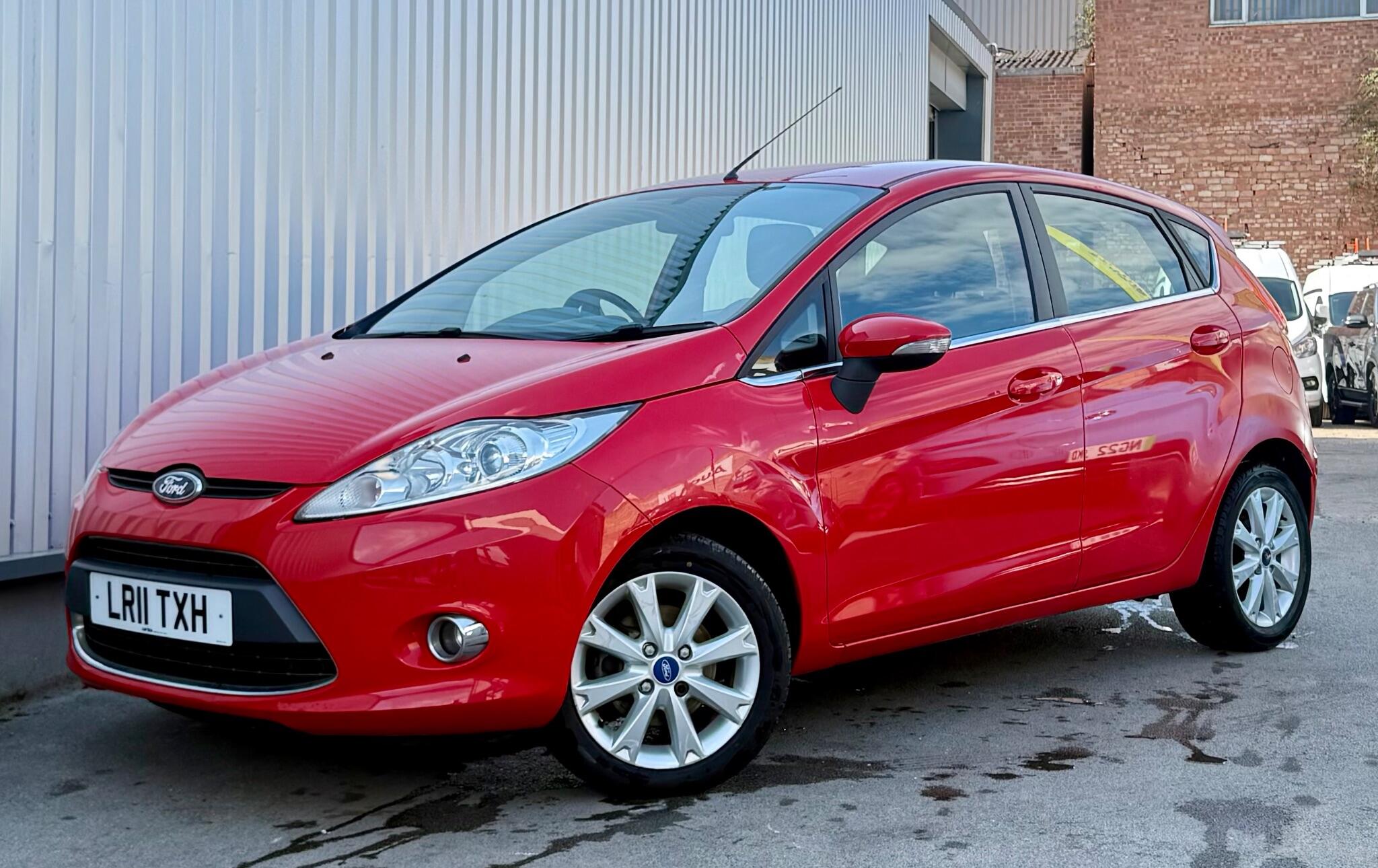Ford Fiesta view 3