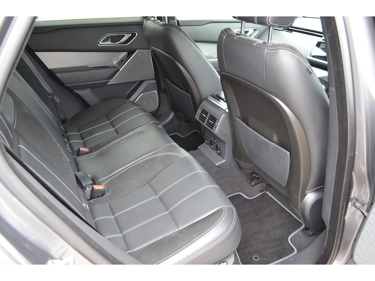 Land Rover Range Rover Velar view 36