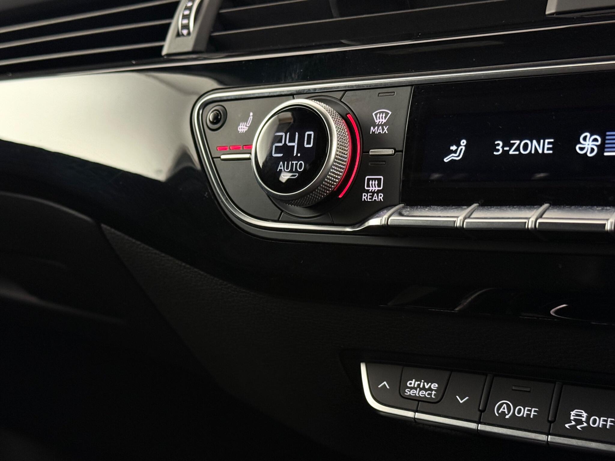 Audi A4 view 22