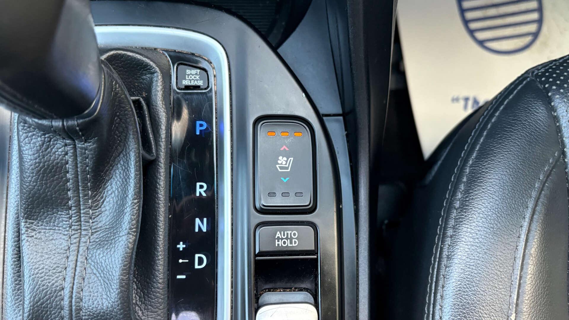Hyundai Santa Fe view 33