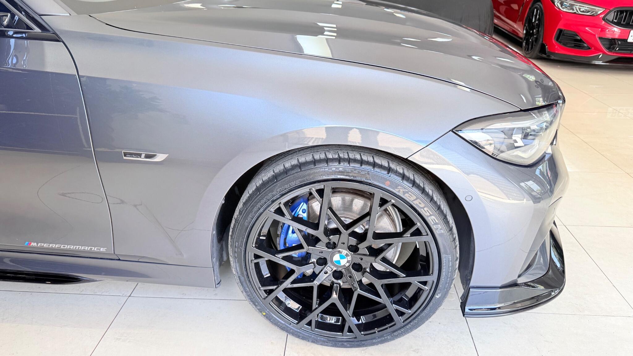 BMW 3 Series view 43