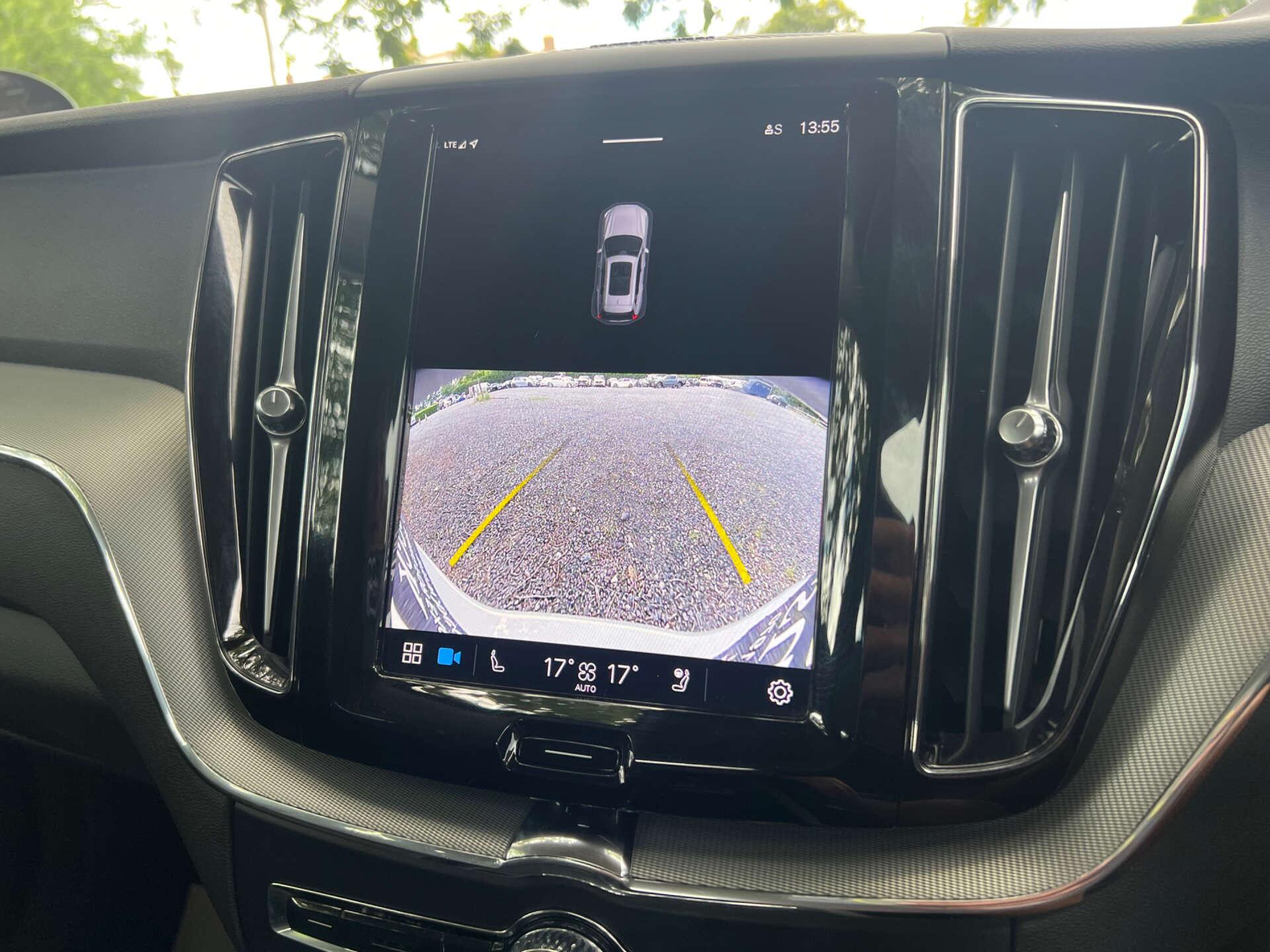 Volvo XC60 view 35