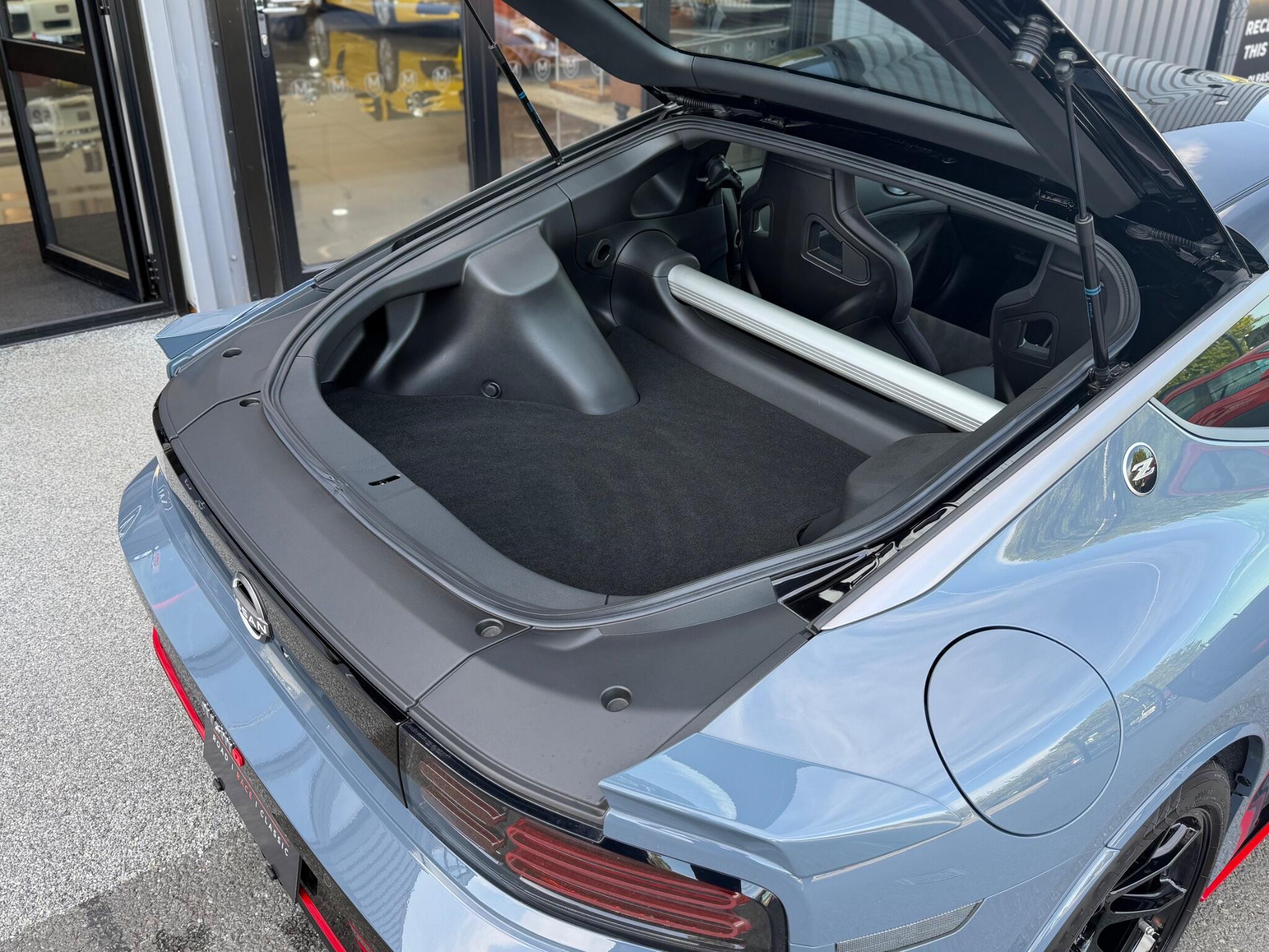 Nissan Fairlady view 47