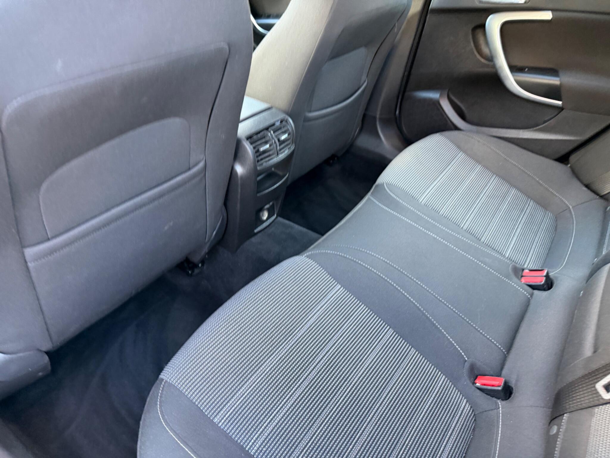 Vauxhall Insignia view 21