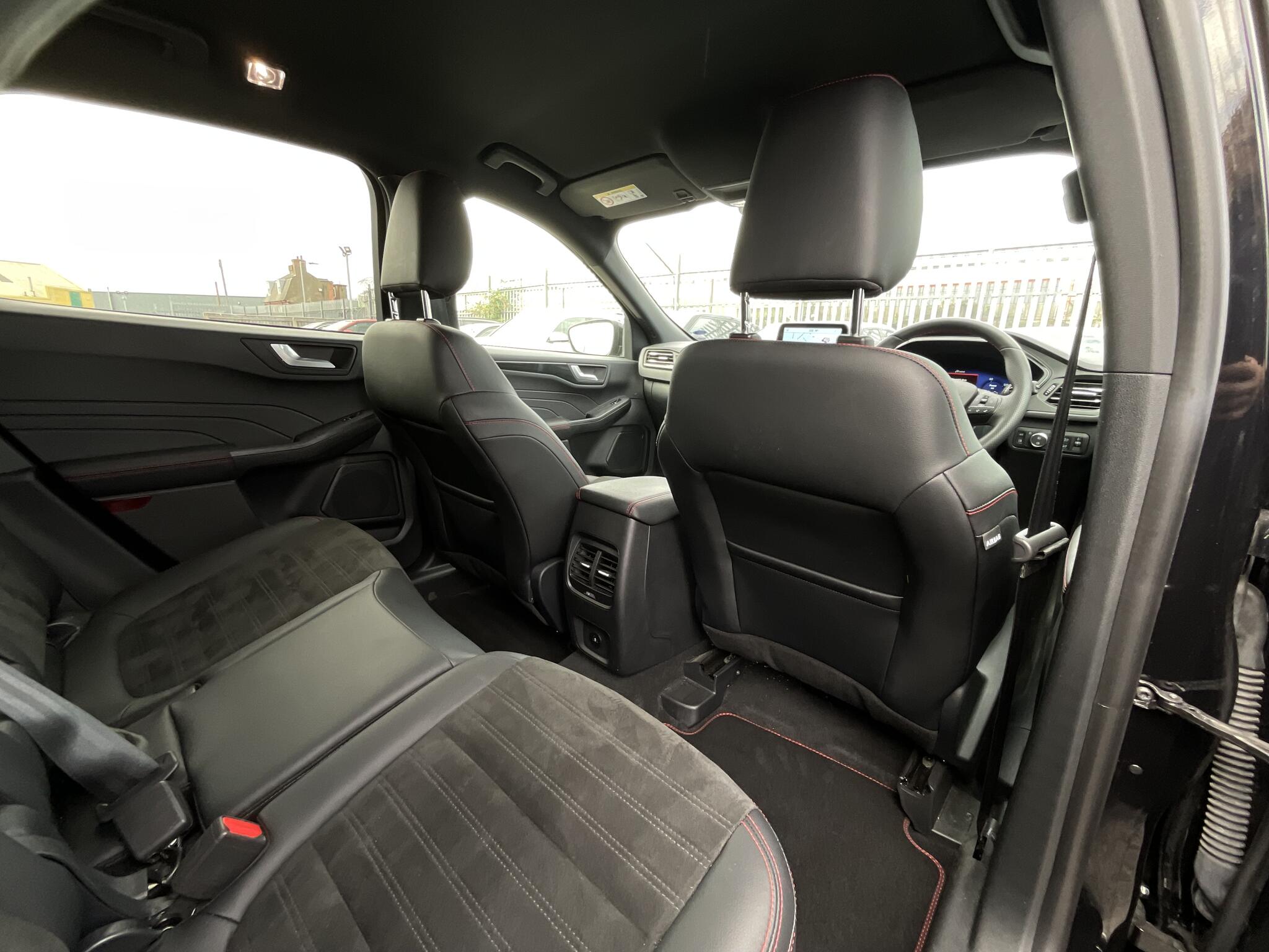 Ford Kuga view 10