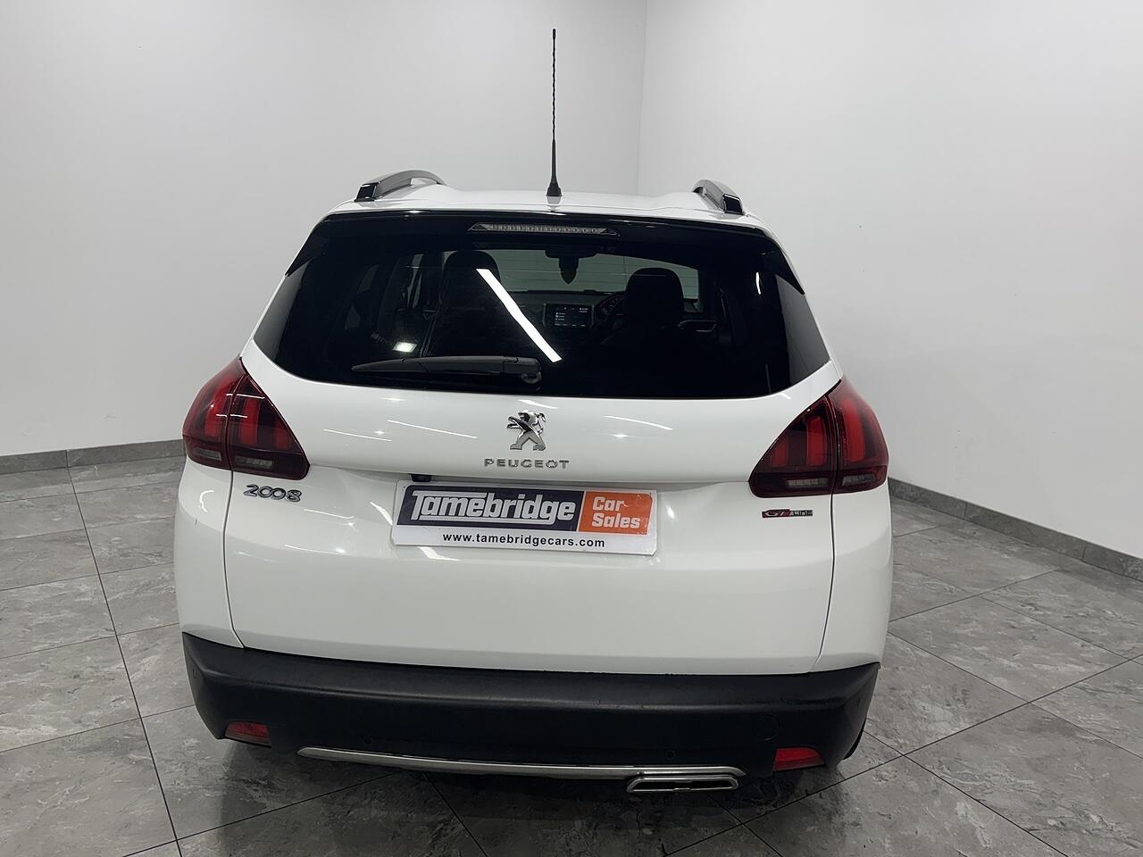 Peugeot 2008 view 7