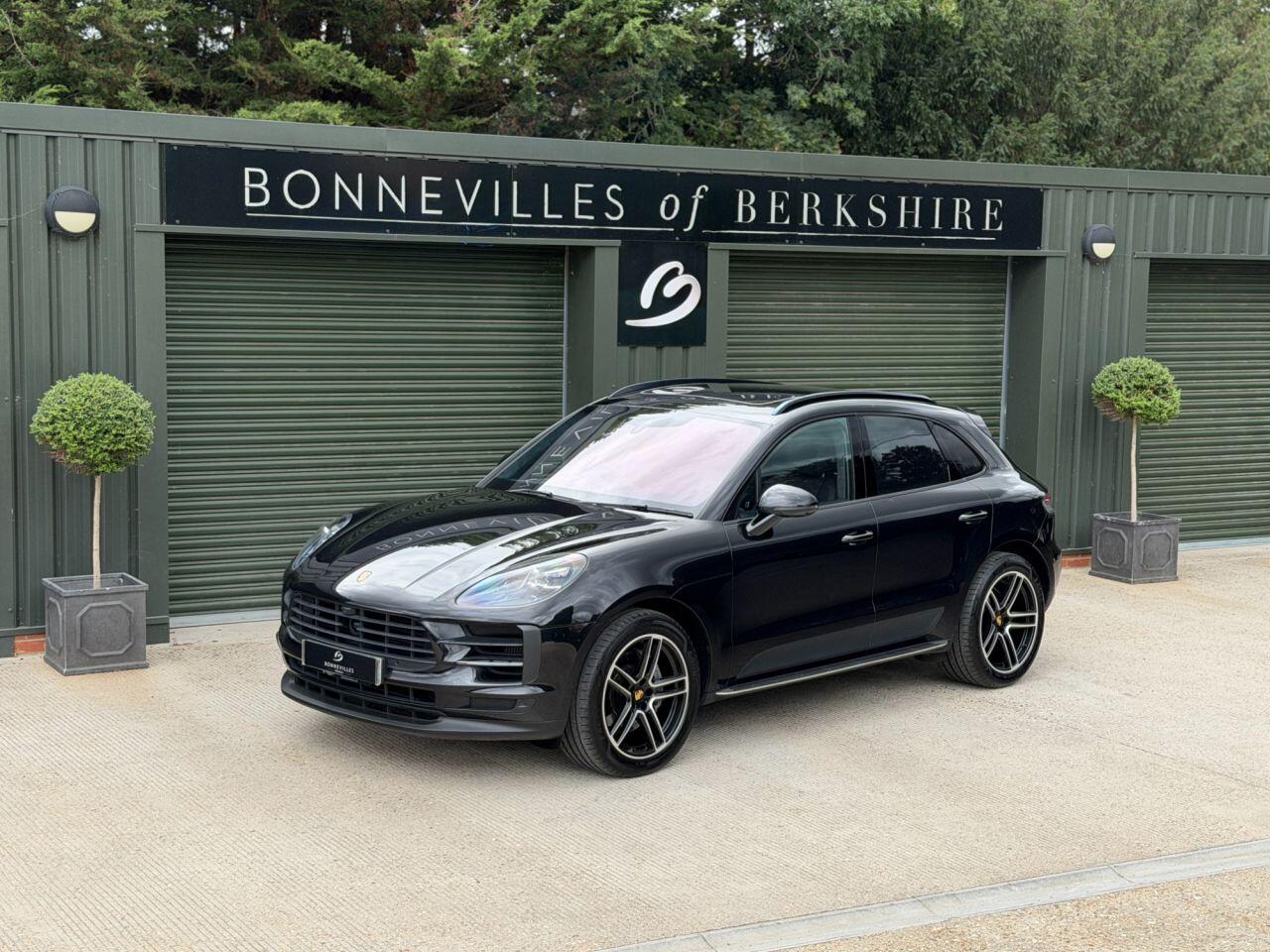 Porsche Macan main image