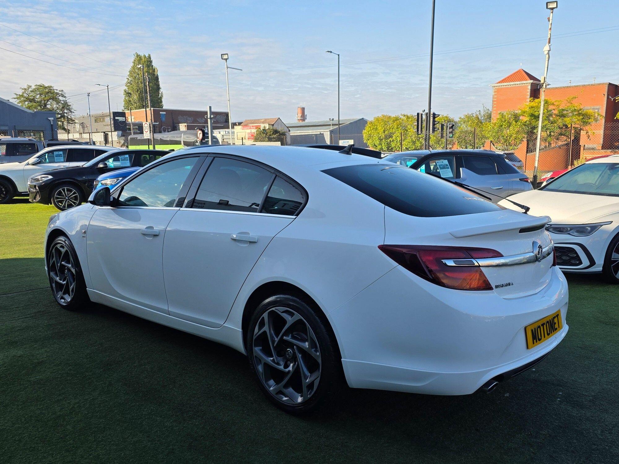 Vauxhall Insignia view 5