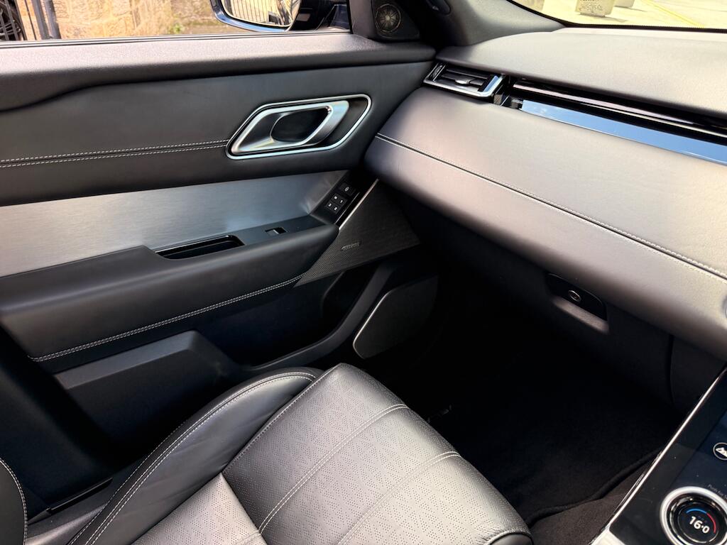 Land Rover Range Rover Velar view 60