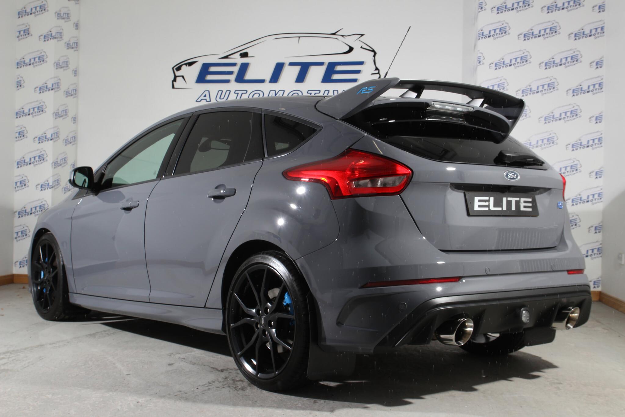 Ford Focus view 9