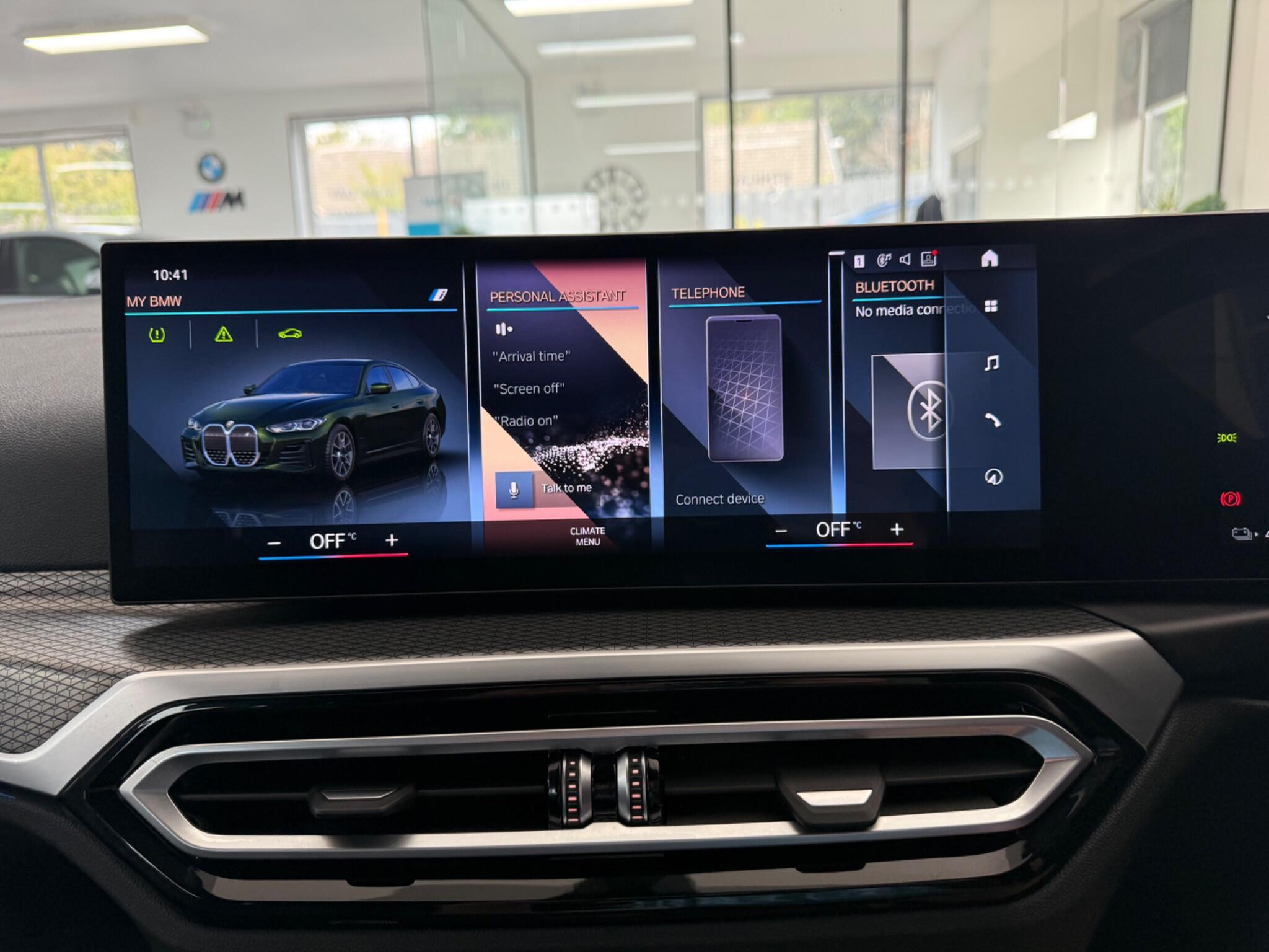 BMW I4 view 16